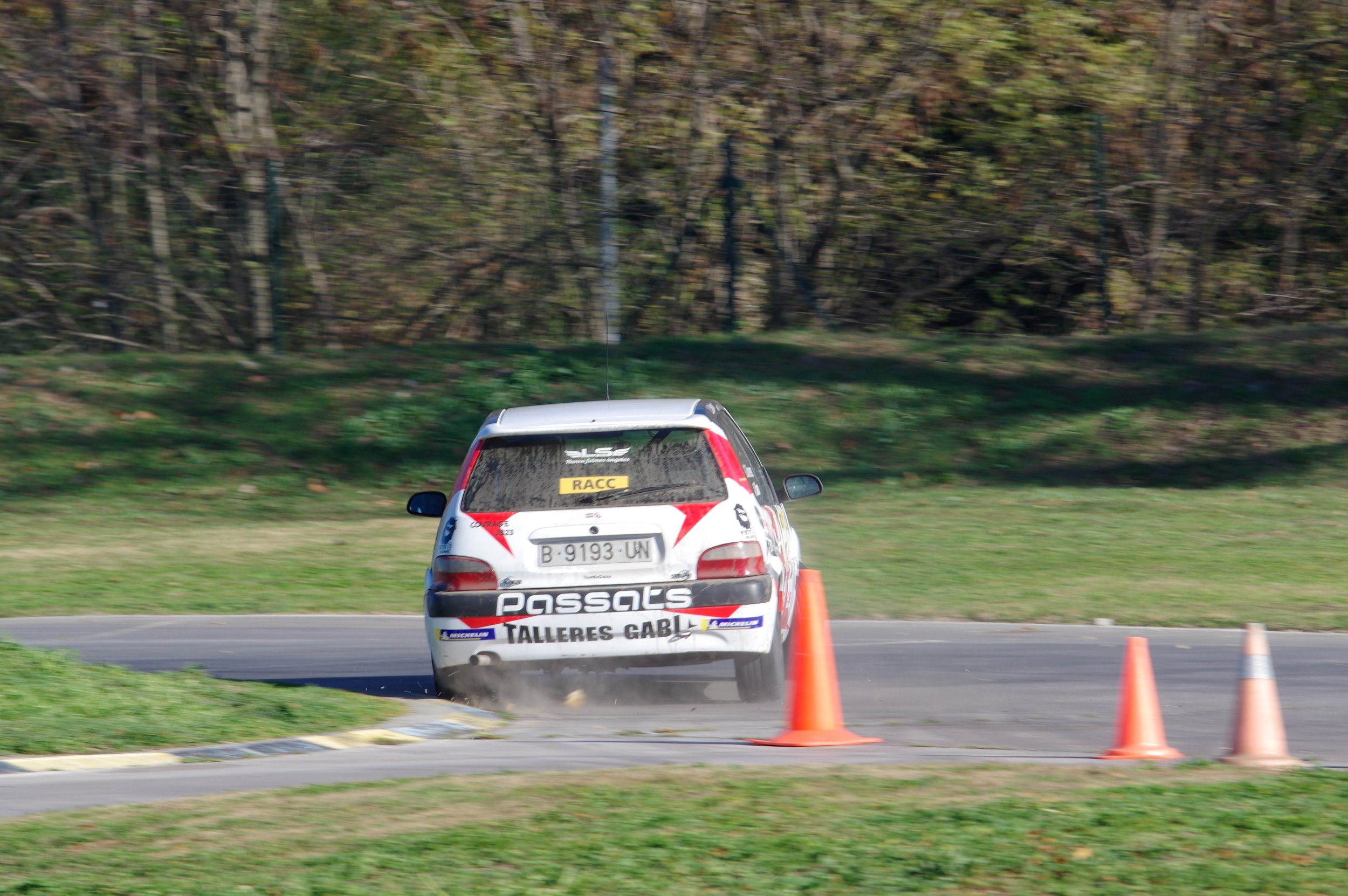 _IMG2001-3-2.jpg