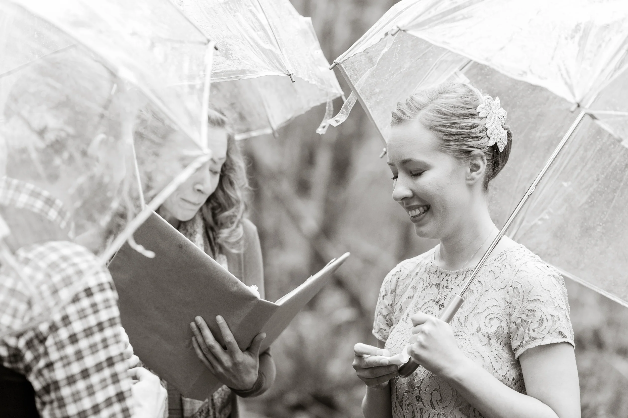 13-beazell-memorial-forest-intimate-outdoor-oregon-wedding.jpg