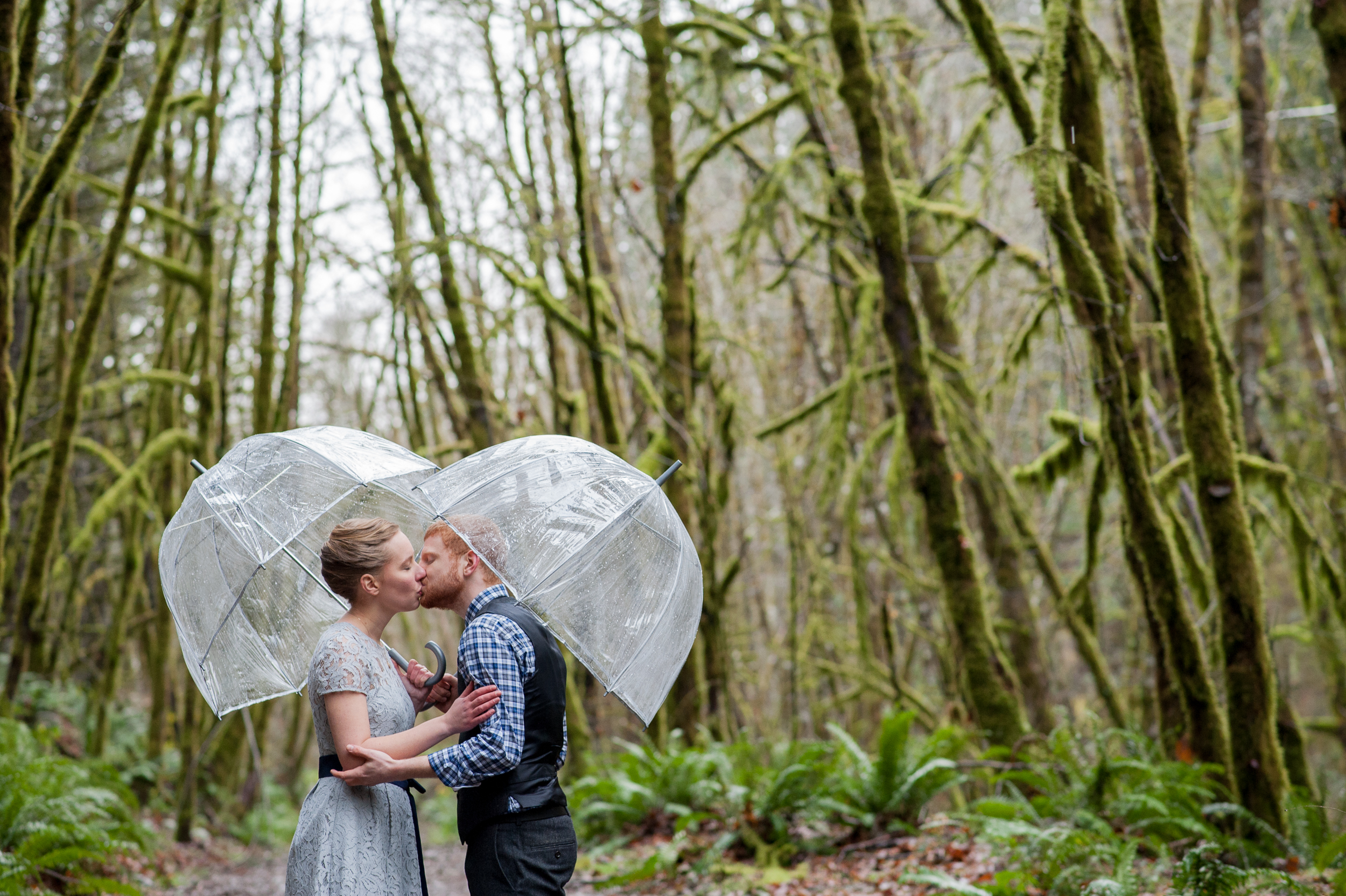 43-beazell-memorial-forest-intimate-outdoor-oregon-wedding.jpg