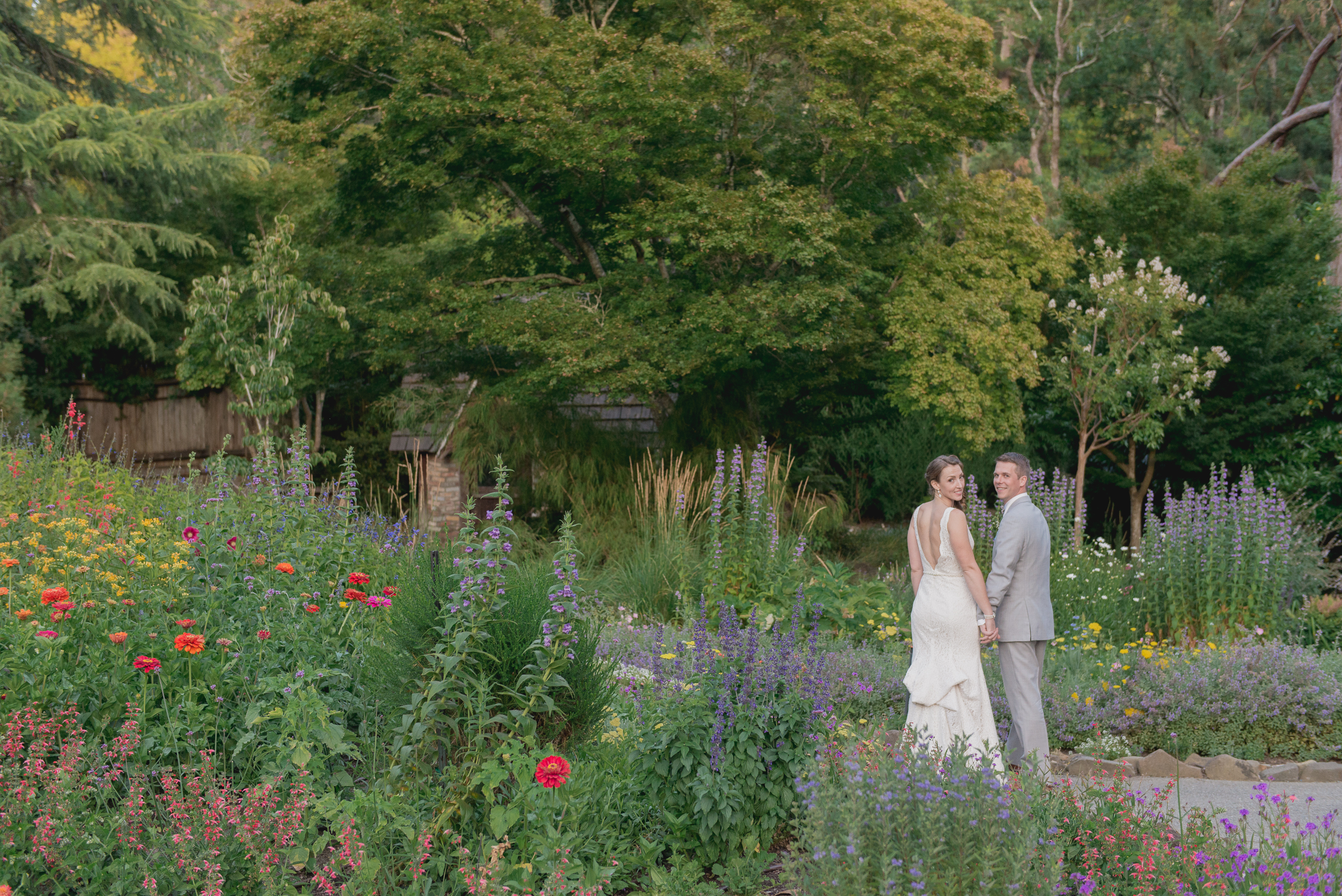 48-down-to-earth-marin-art-garden-center-wedding-vivianchen.jpg