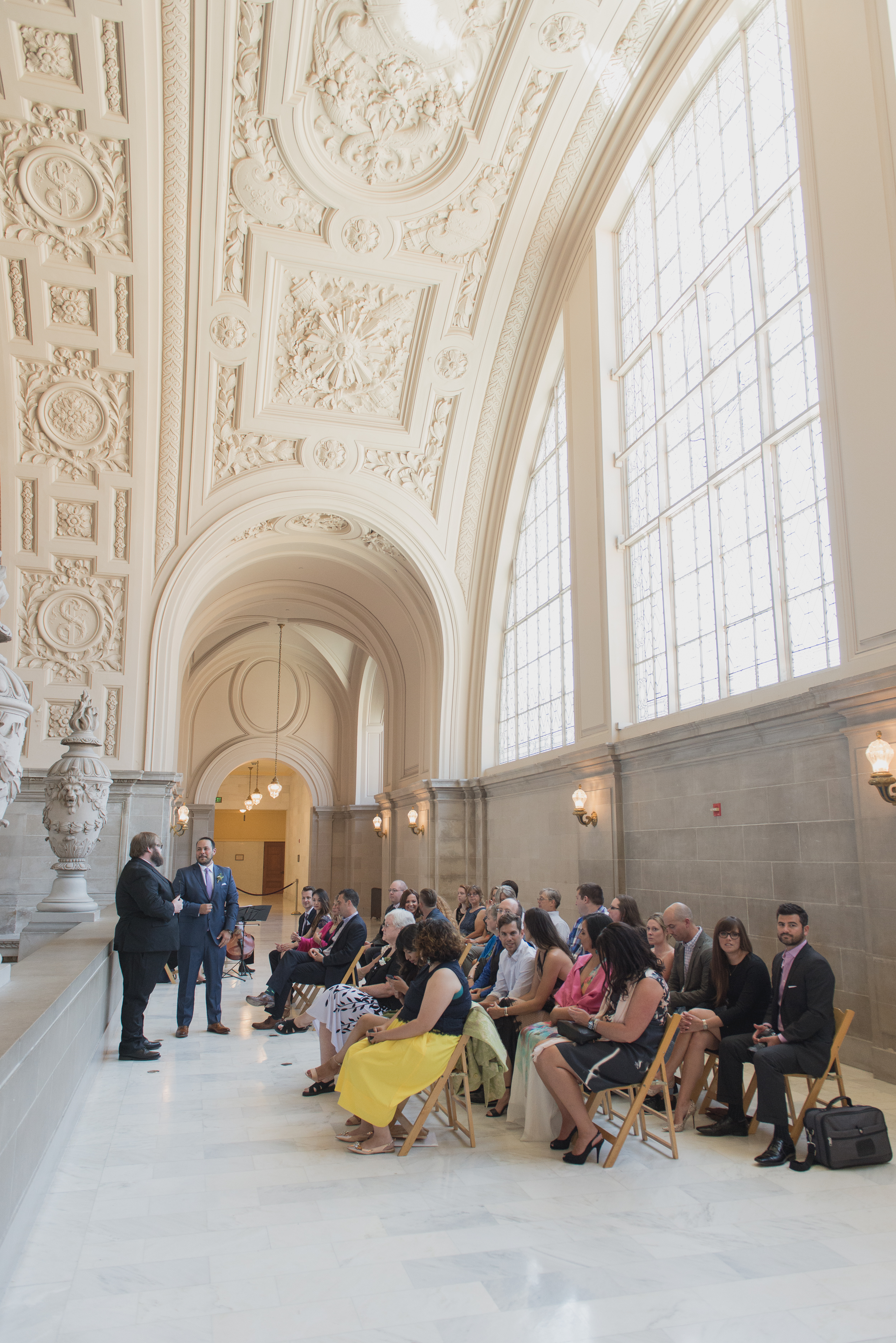 intimate-san-francisco-city-hall-wedding-vivianchen-st011.jpg