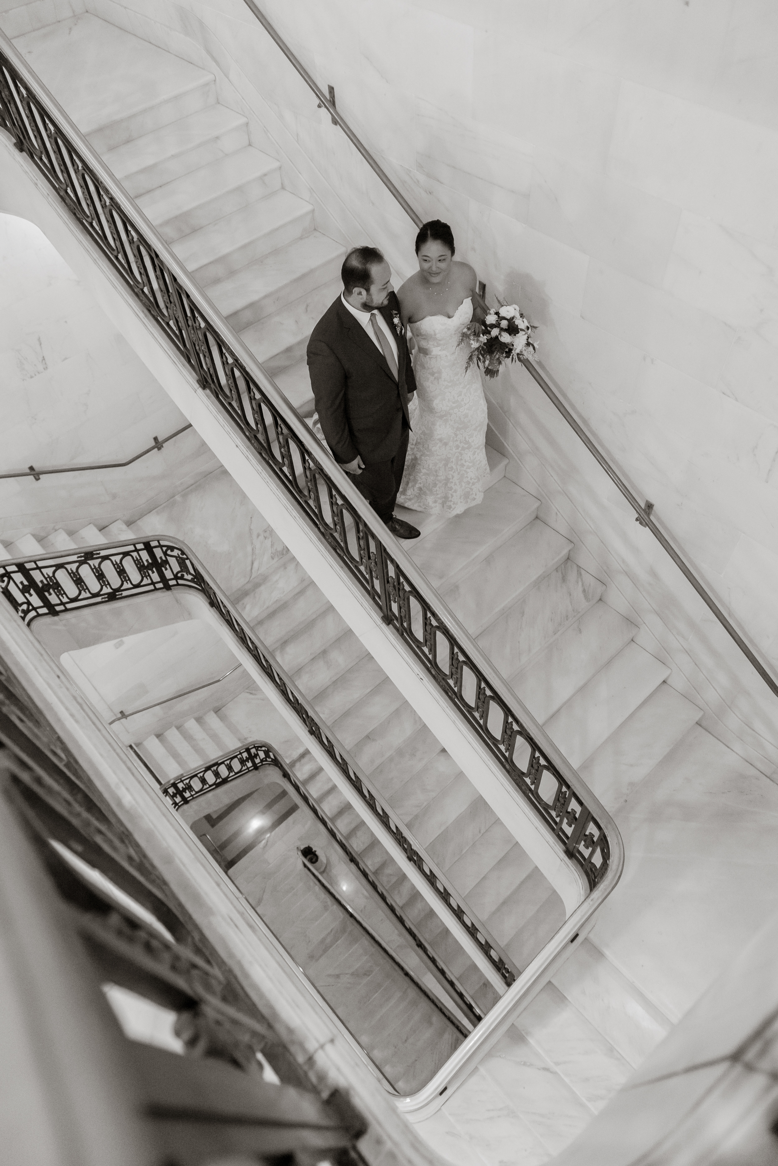 intimate-san-francisco-city-hall-wedding-vivianchen-st031.jpg