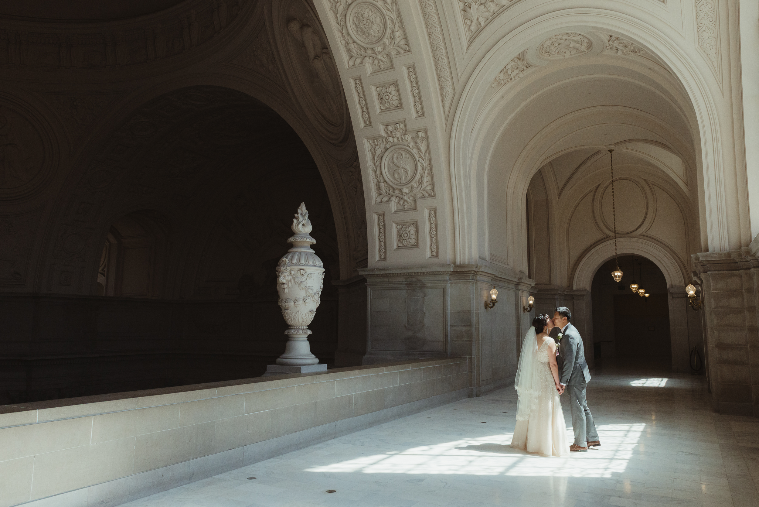 34-san-francisco-city-hall-elopement-photographer-vc.jpg