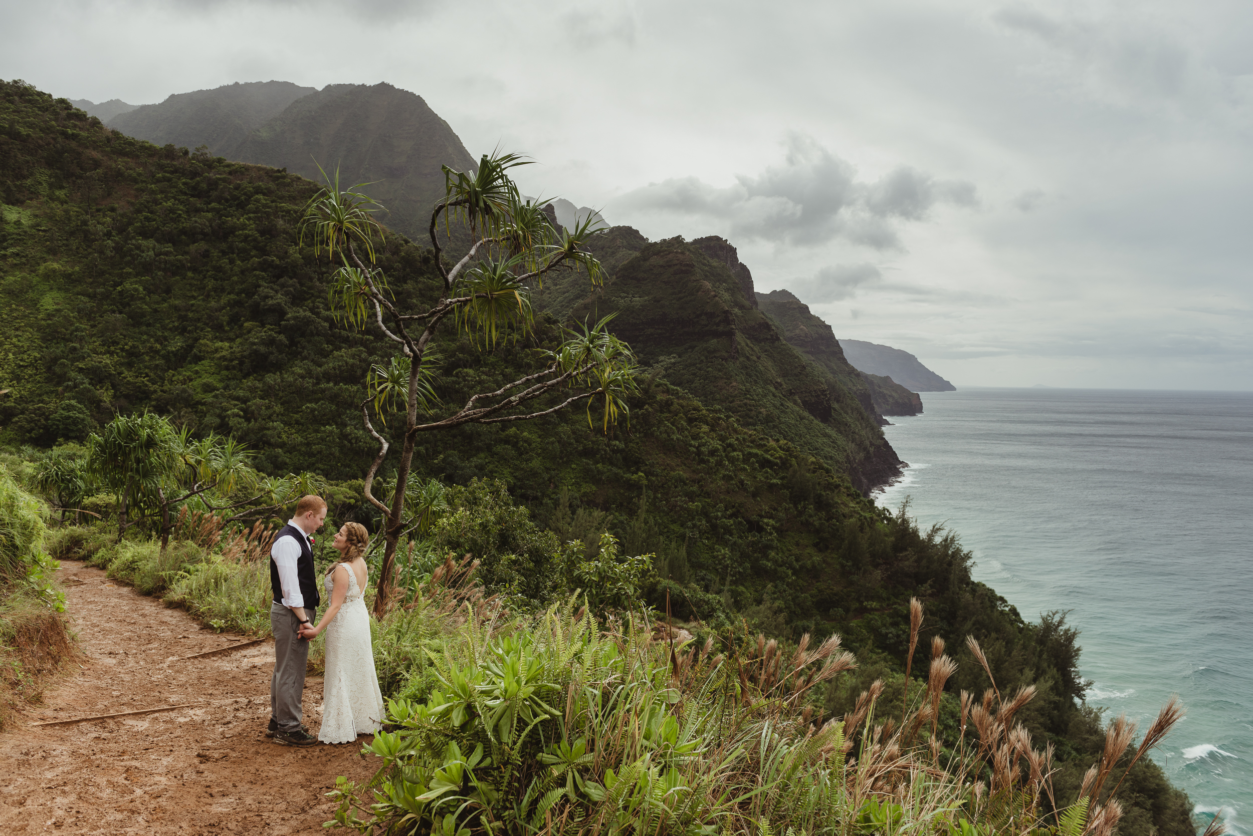 60-kauai-destination-wedding-photographer-vivianchen-0404.jpg