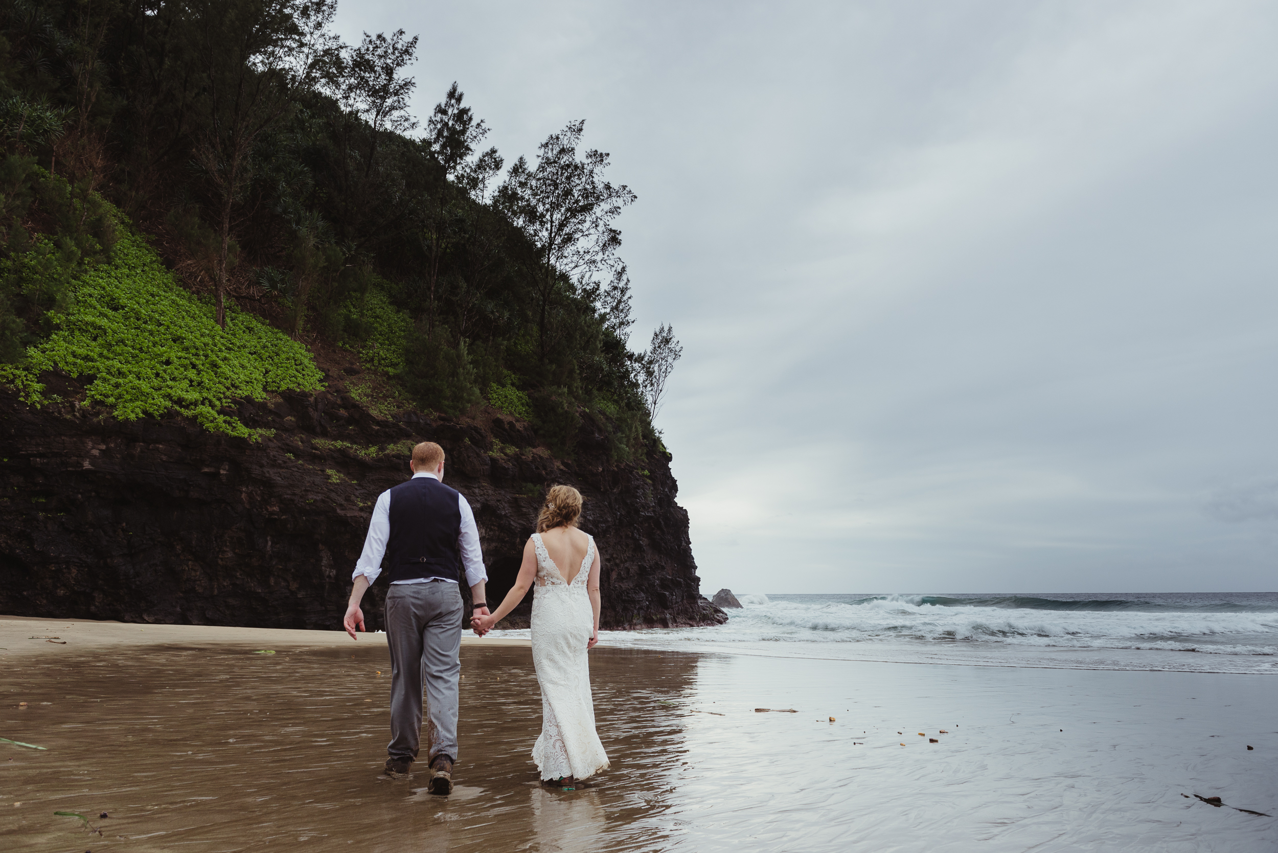 66-kauai-destination-wedding-photographer-vivianchen-0417.jpg