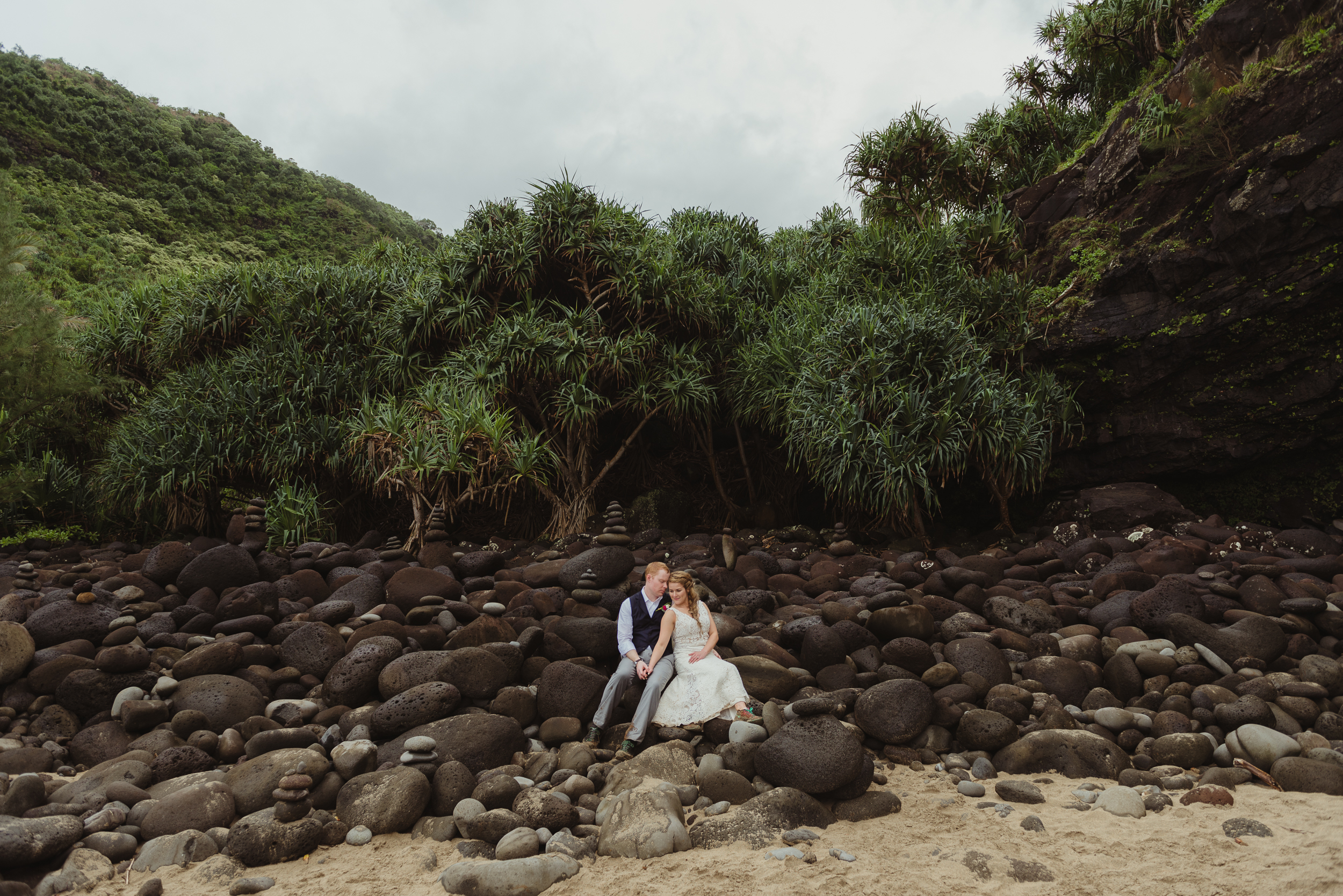 70-kauai-destination-wedding-photographer-vivianchen-0447.jpg