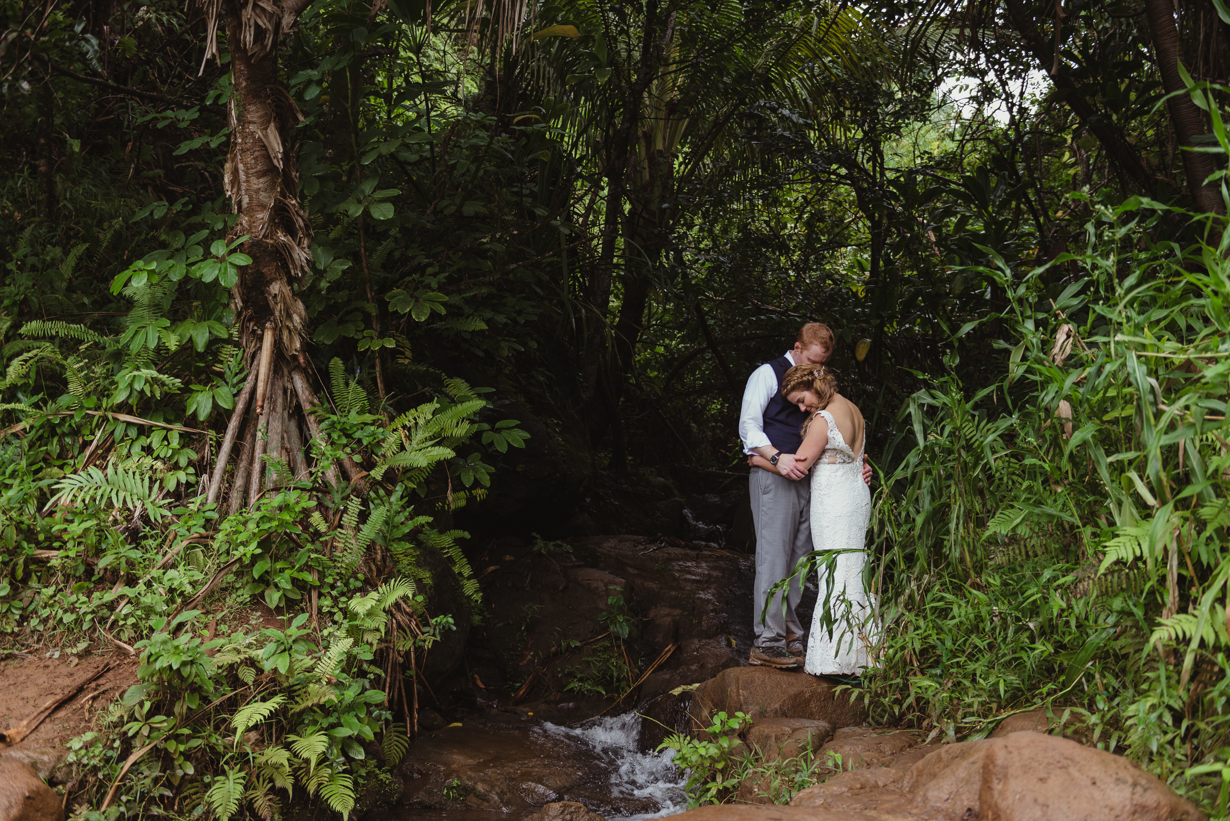 78-kauai-destination-wedding-photographer-vivianchen-0465.jpg