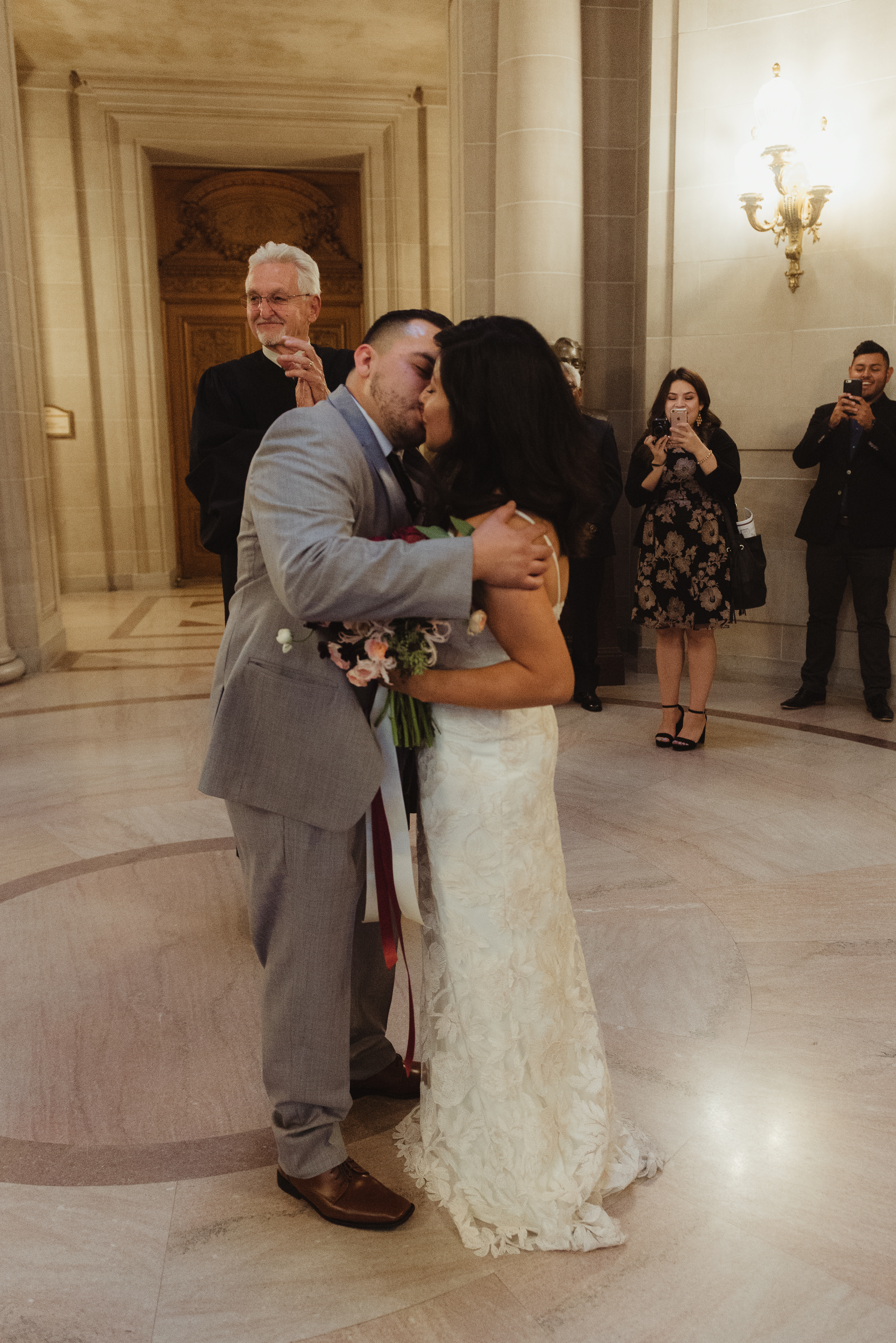 san-francisco-city-hall-wedding-vivianchen-RK11.jpg