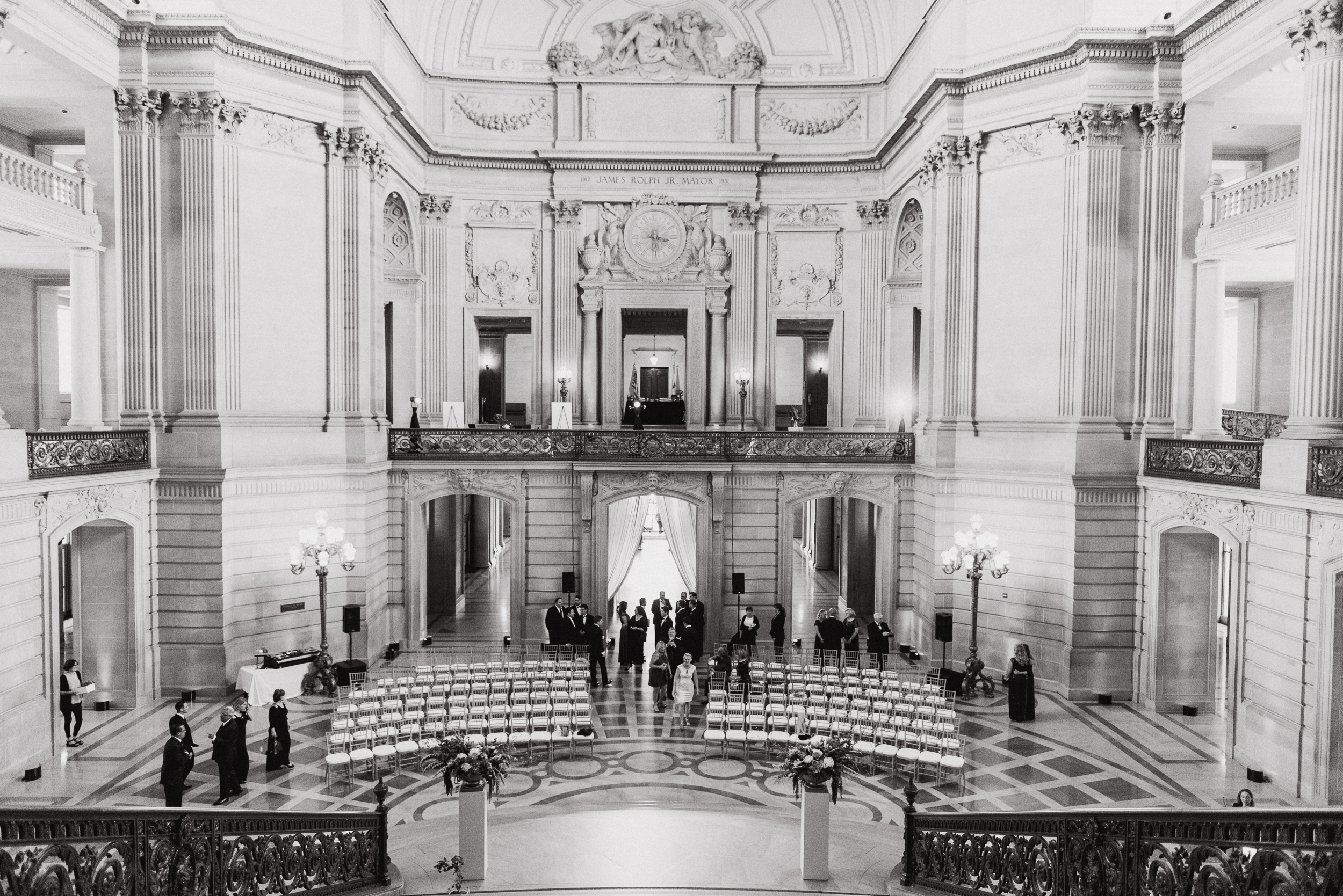 31-elegant-san-francisco-city-hall-wedding-vivianchen-0302.jpg