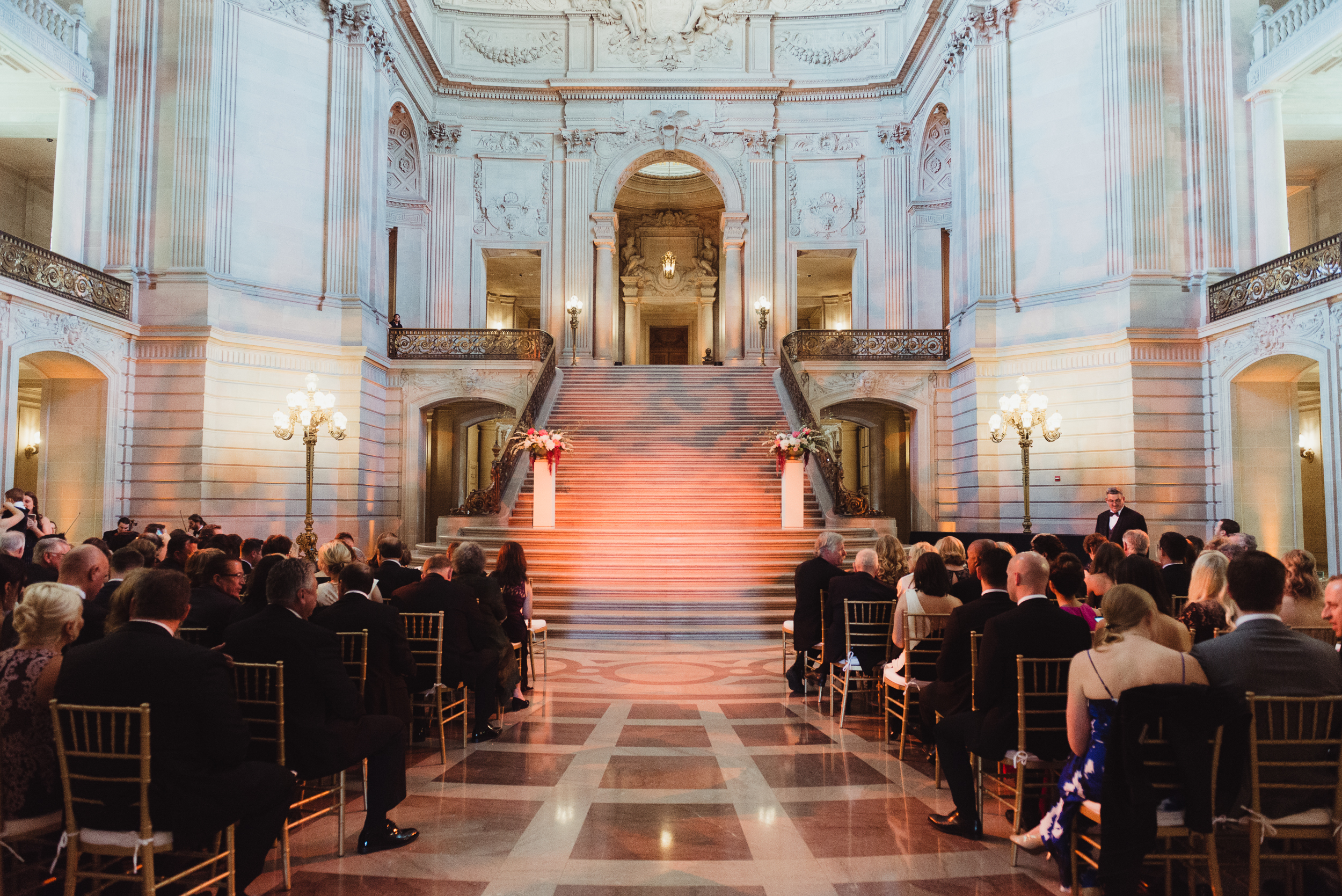 33-elegant-san-francisco-city-hall-wedding-vivianchen-0314.jpg