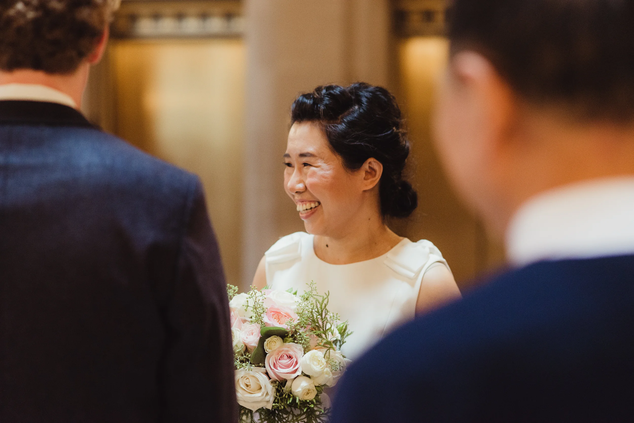 08-sf-city-hall-18-reasons-intimate-wedding-vivianchen-129.jpg