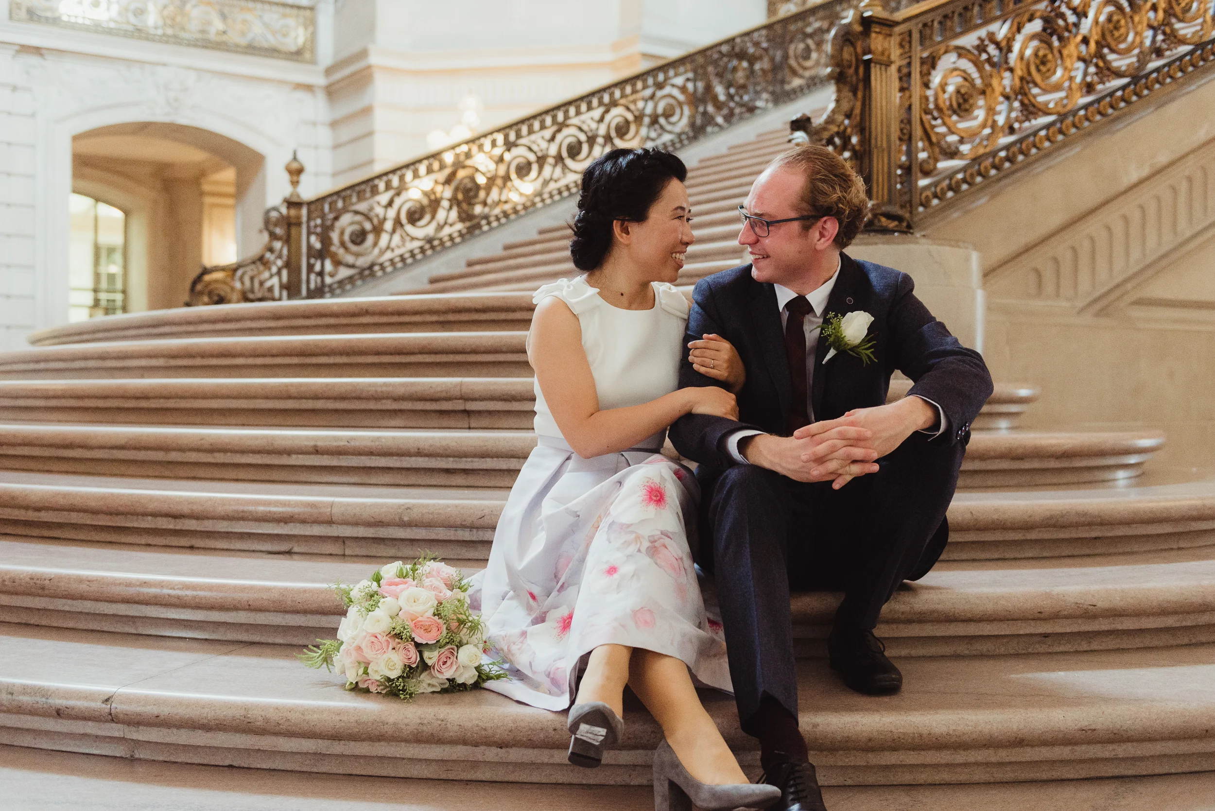 22-sf-city-hall-18-reasons-intimate-wedding-vivianchen-256.jpg