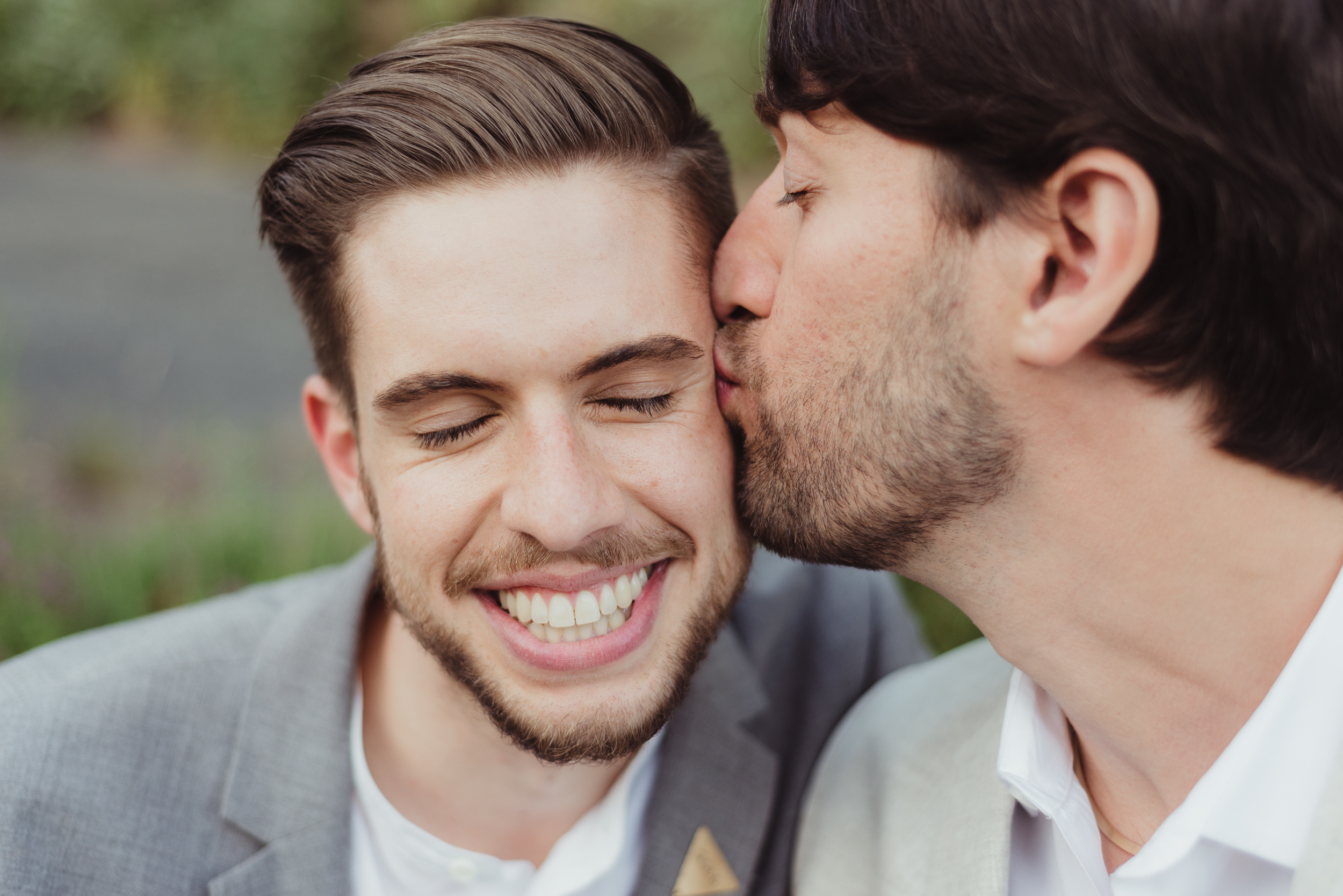 077-lgbtq-falkirk-cultural-center-wedding-photographer-vivianchen-706.jpg