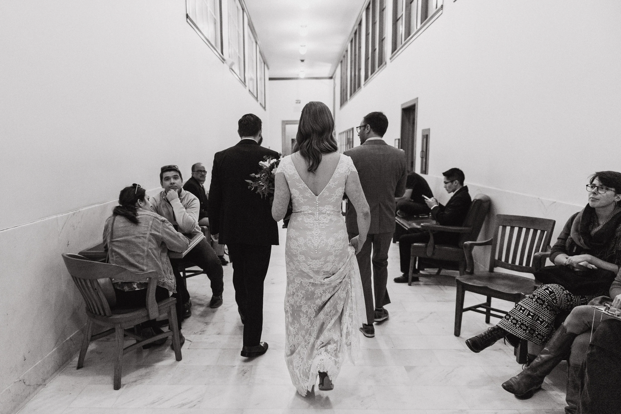 14-san-francisco-city-hall-elopement-js-vivianchen-098.jpg