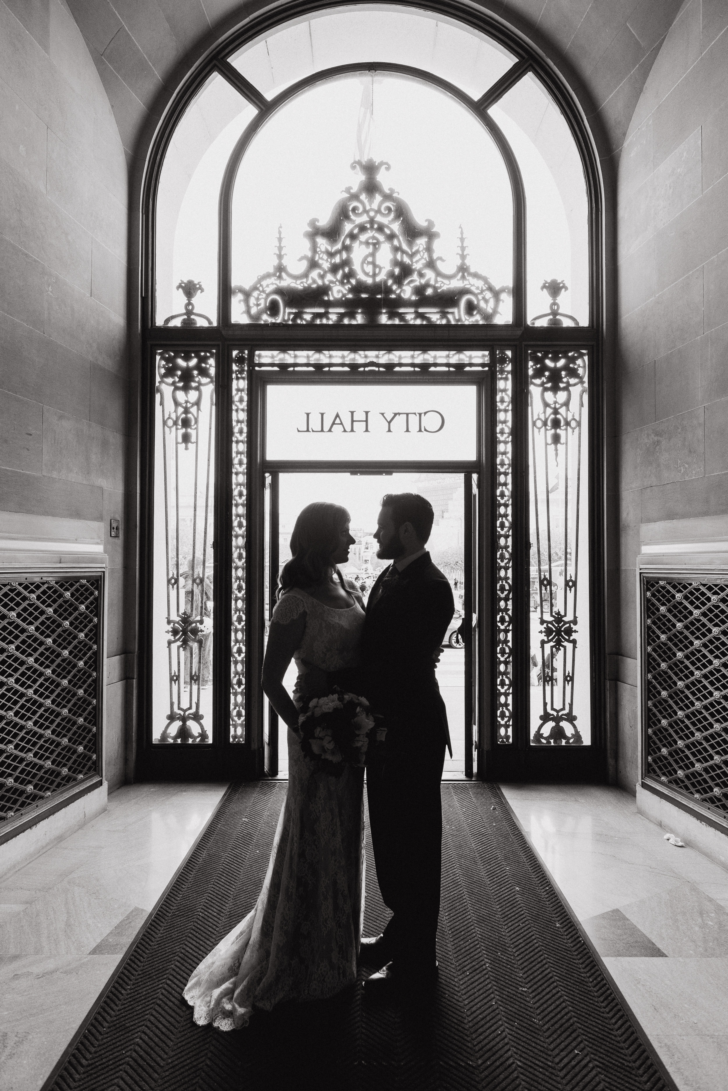 40-san-francisco-city-hall-elopement-js-vivianchen-302.jpg