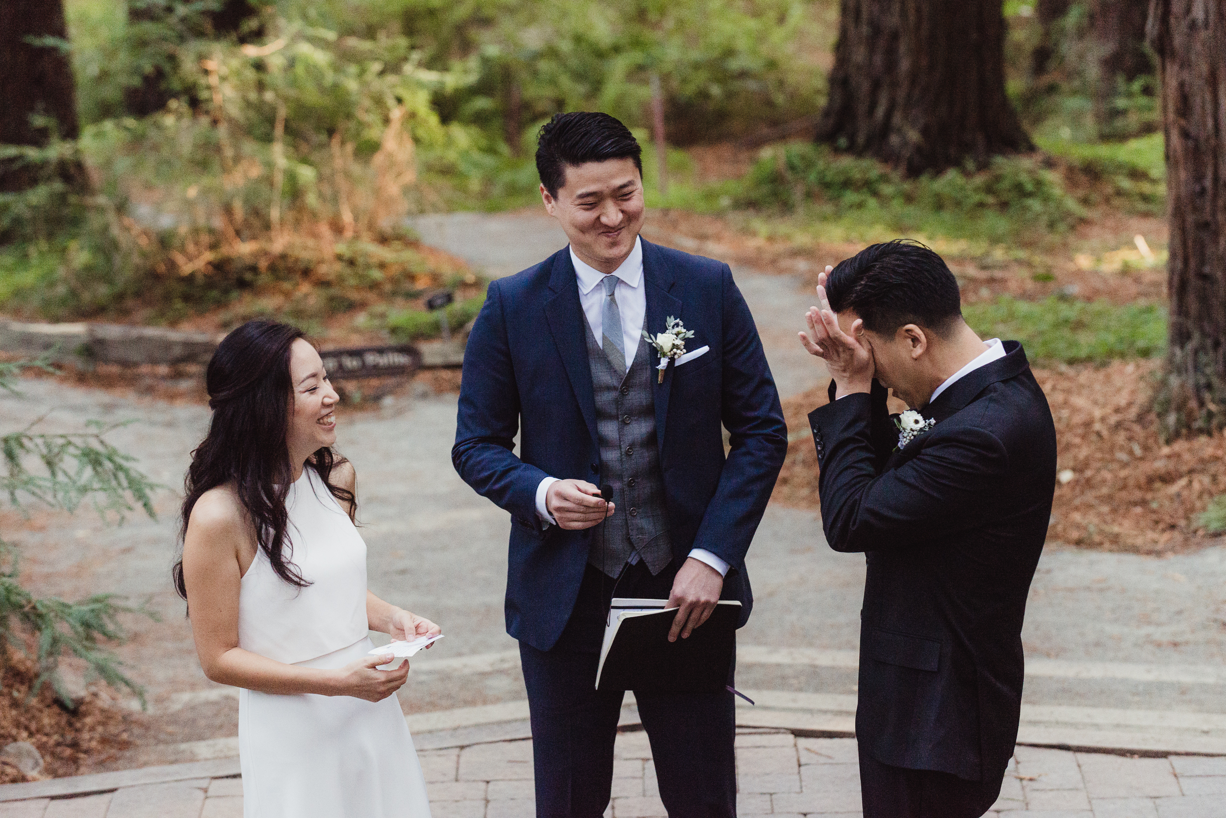 26-mather-redwood-grove-uc-botanical-garden-wedding-vivianchen-167.jpg