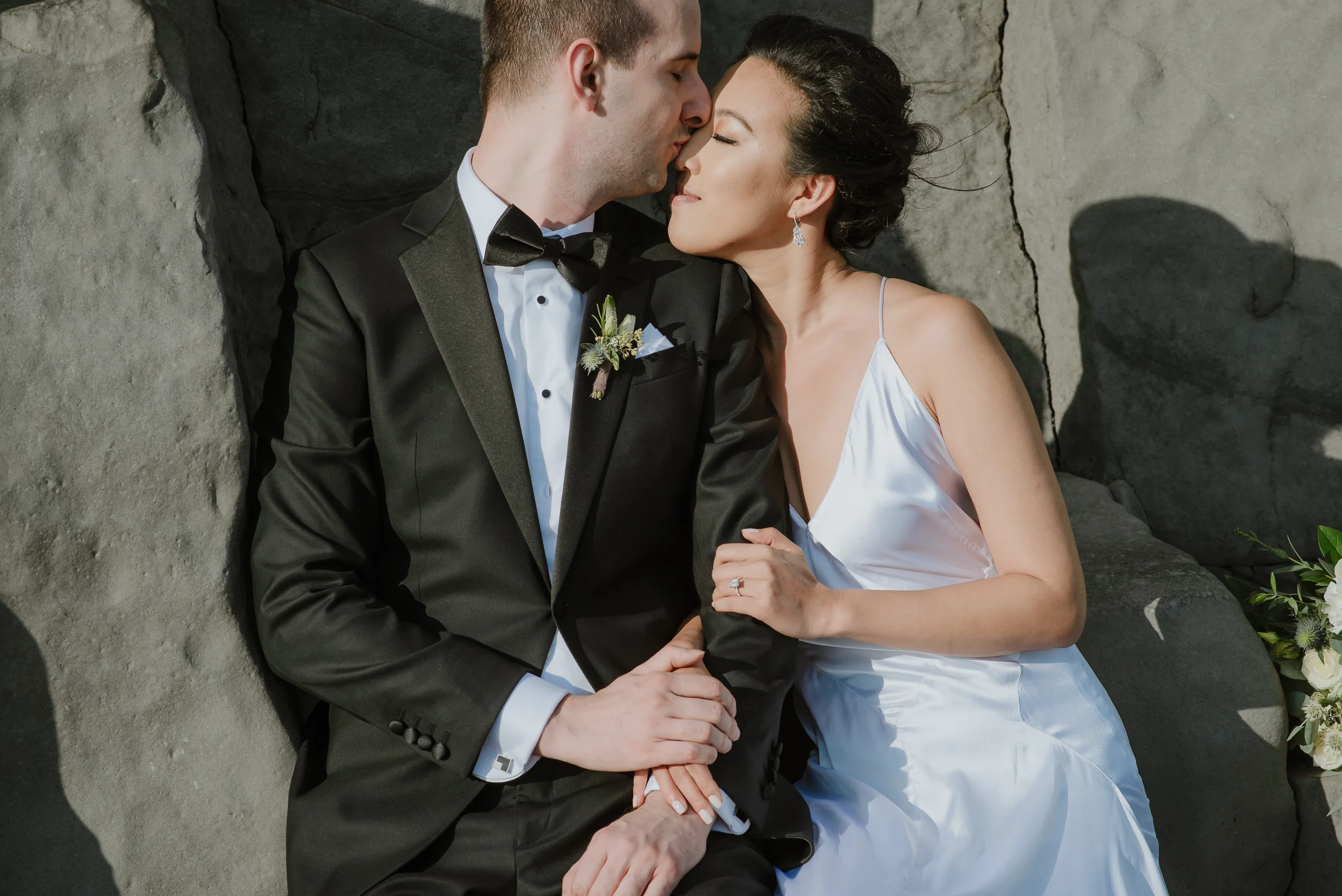 22-destination-wedding-iceland-engagement-session-vivianchen-179.jpg