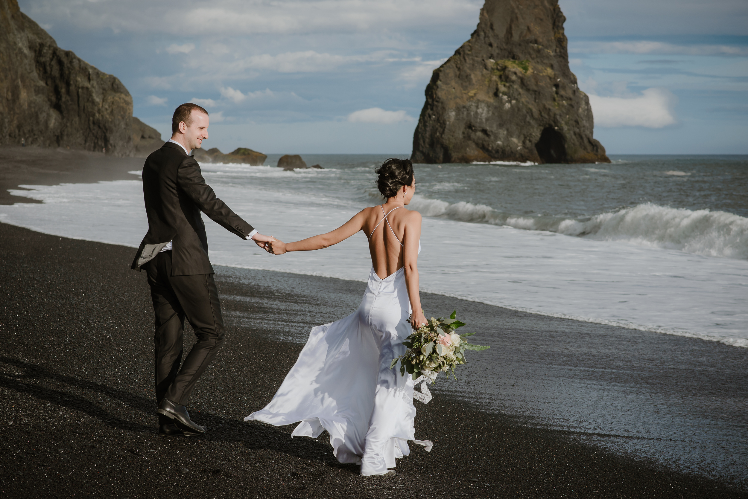 23-destination-wedding-iceland-engagement-session-vivianchen-182.jpg