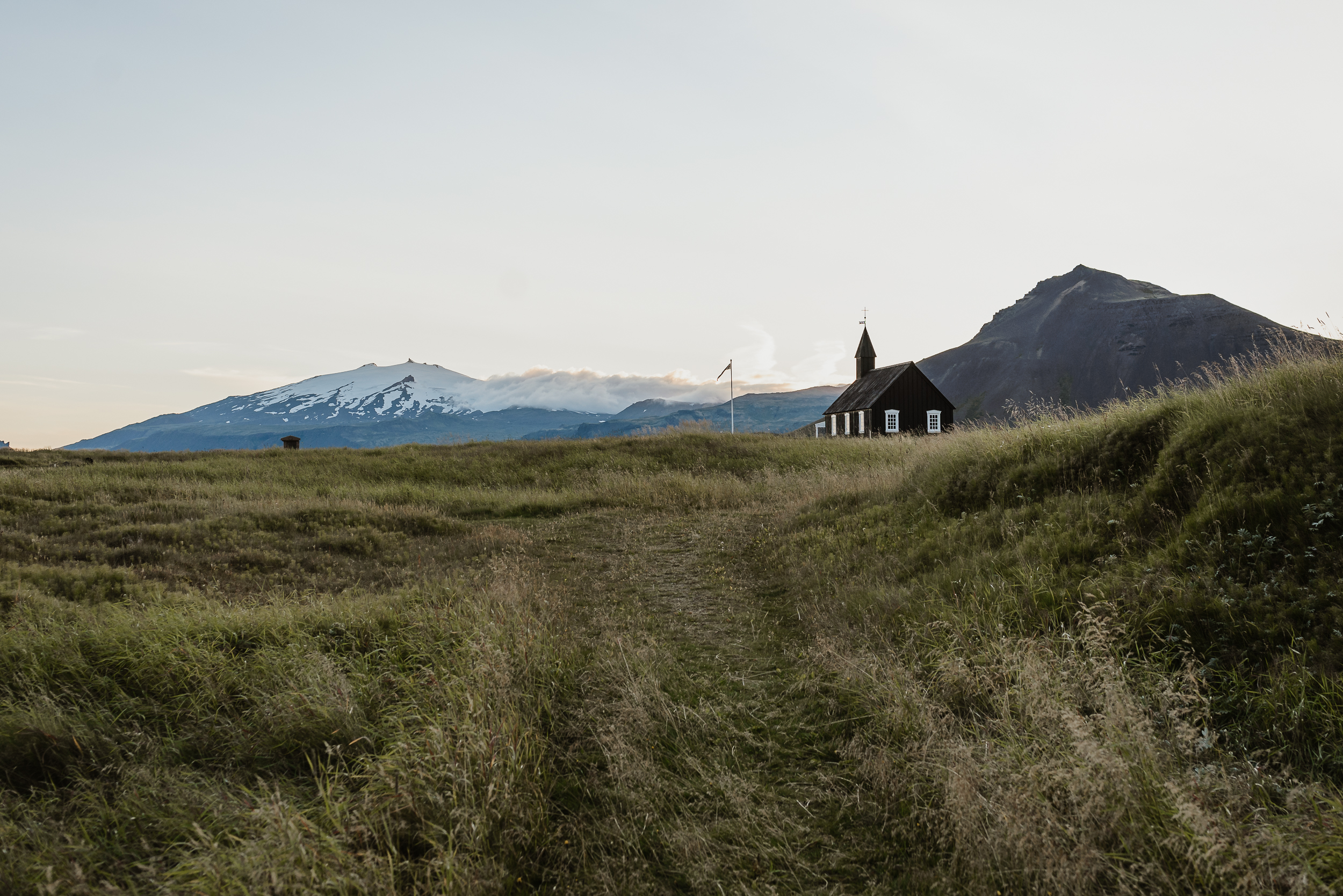 005-hotel-budir-iceland-destination-wedding-vivianchen-063.jpg