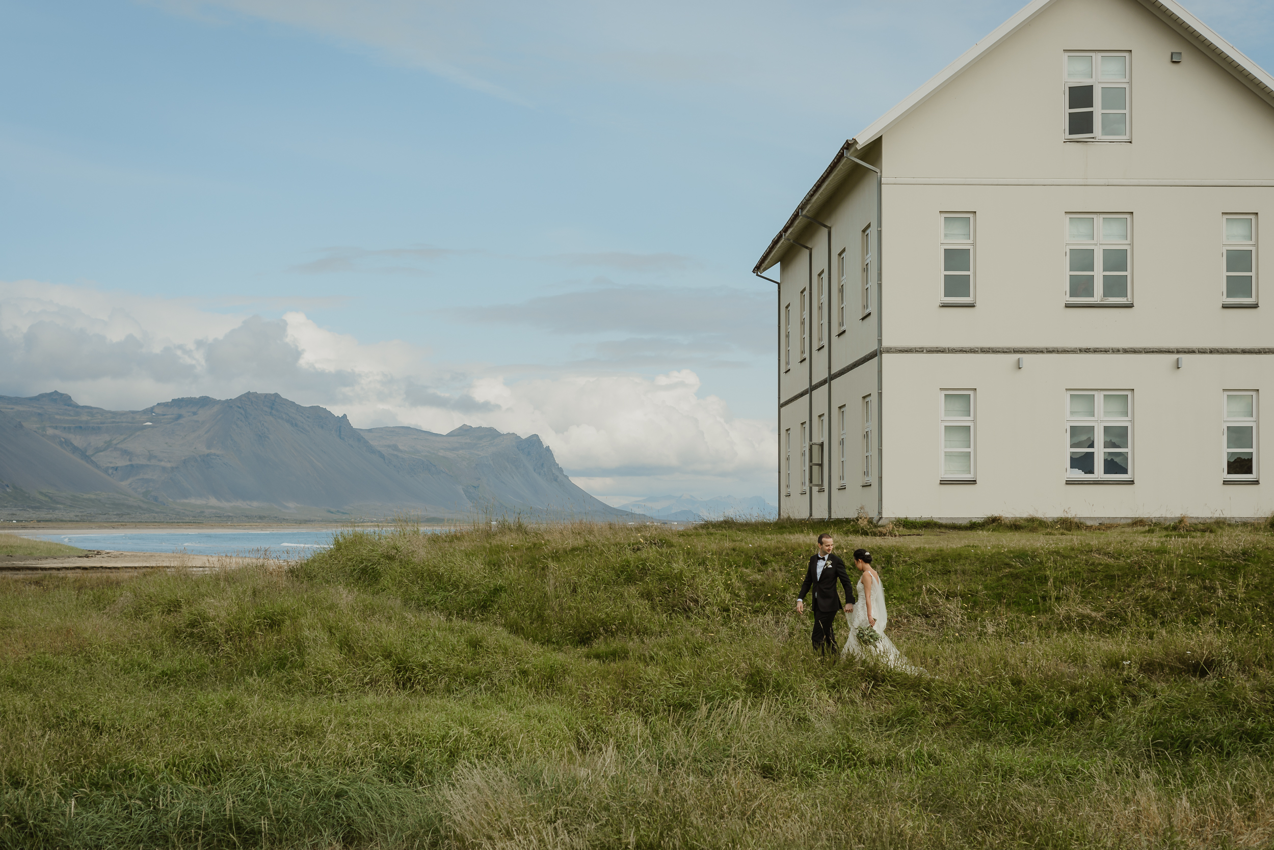 083-hotel-budir-iceland-destination-wedding-vivianchen-345.jpg