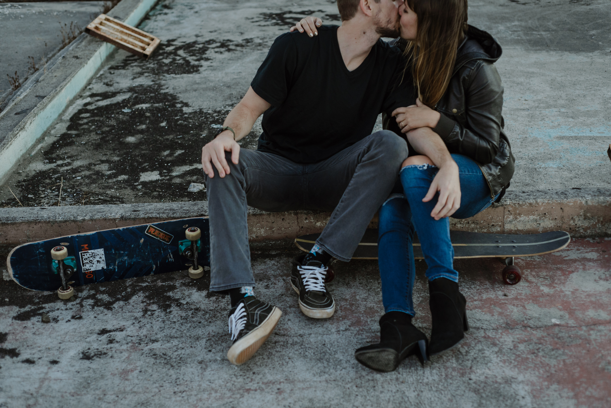 alameda-abandoned-naval-base-engagement-session-vivianchen-117.jpg