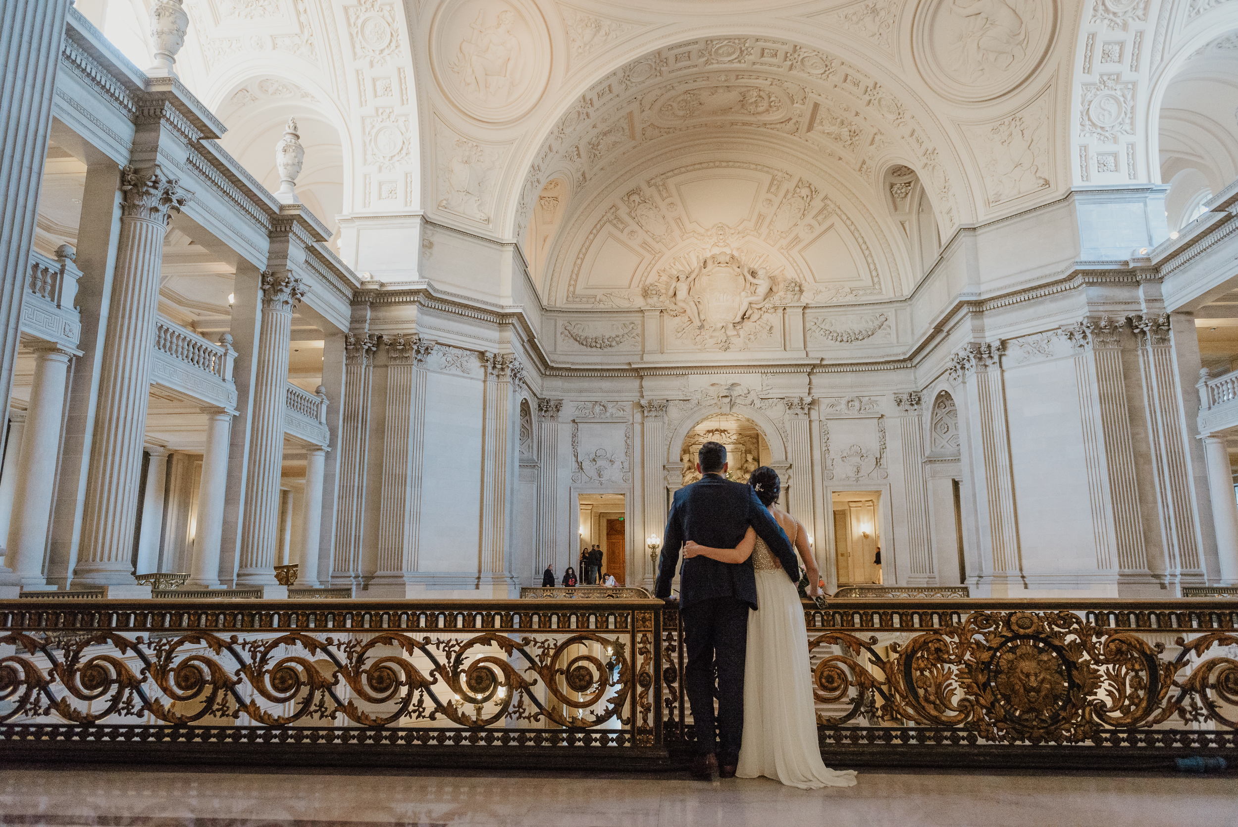 32-christmas-san-francisco-city-hall-elopement-vivianchen-255.jpg