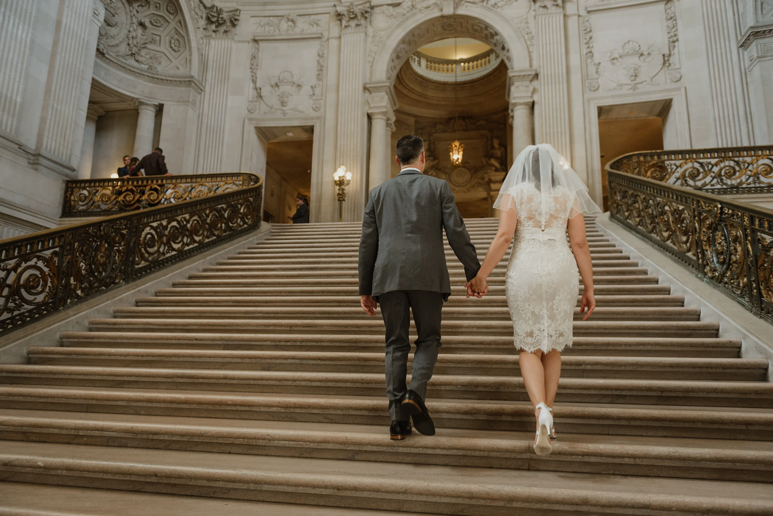 12-simple-san-francisco-city-hall-elopement-vivianchen-035.jpg