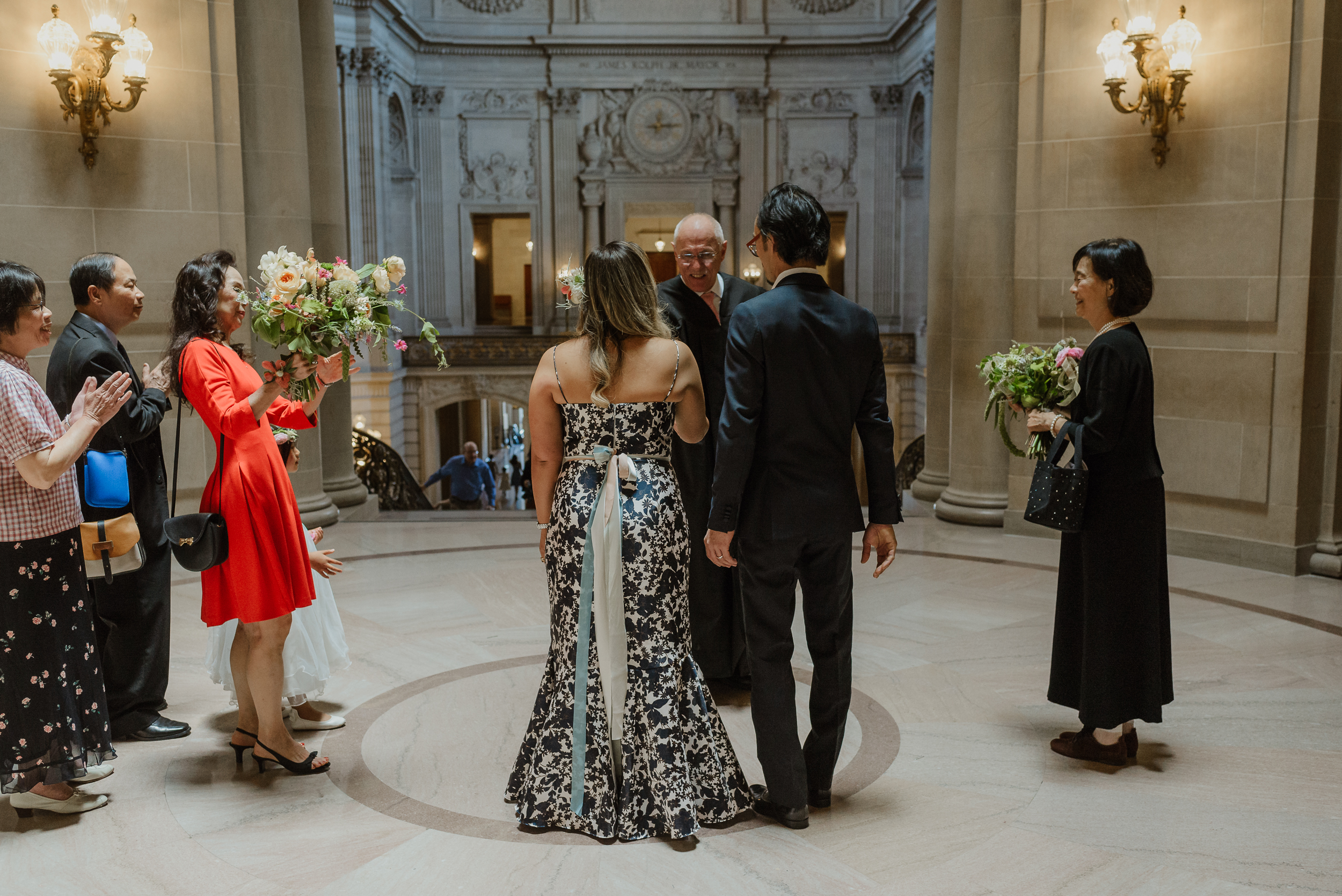 22-san-francisco-city-hall-marin-headlands-elopement-vivianchen-118.jpg