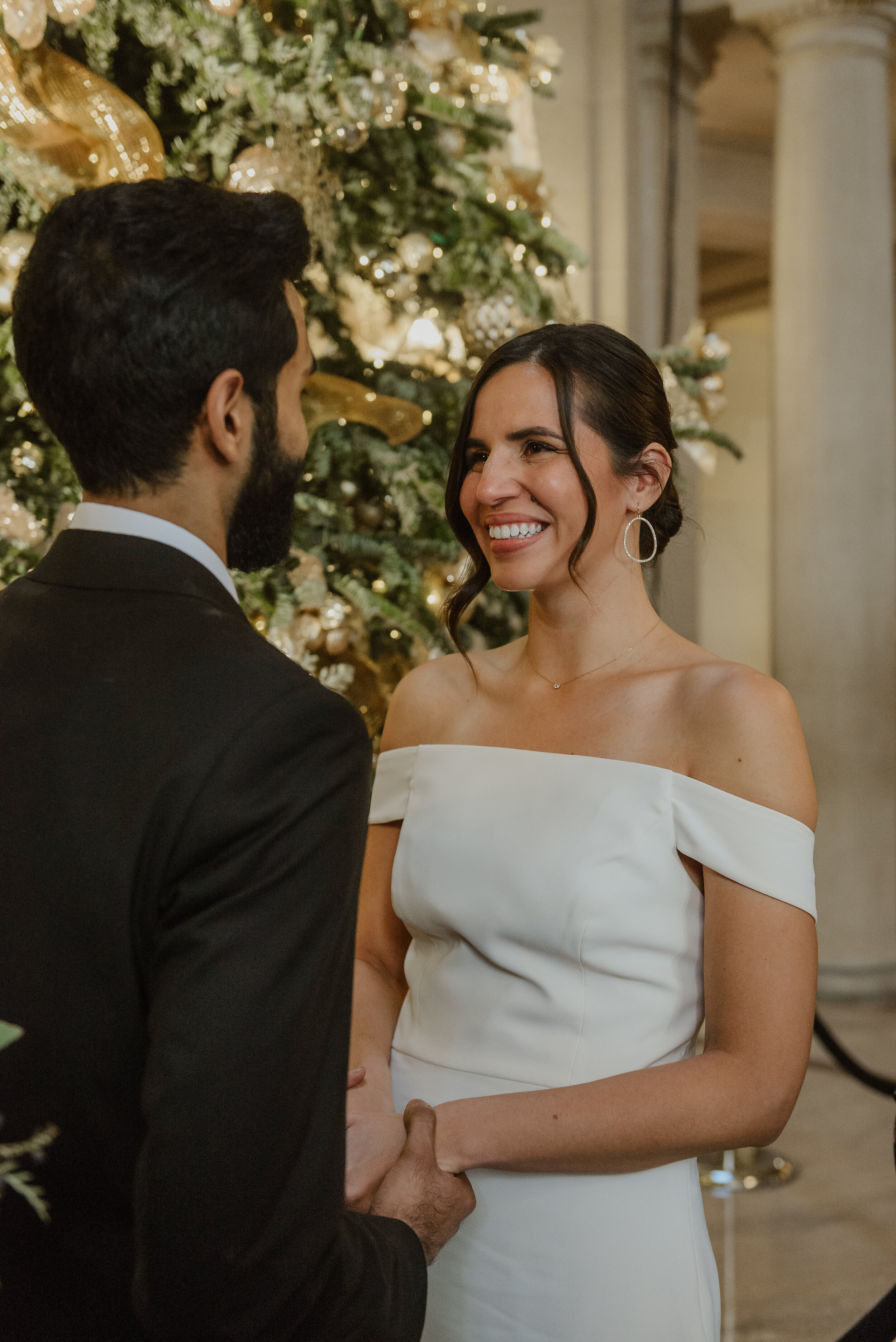 34-san-francisco-city-hall-elopement-photographer-vivianchen-os-145.jpg