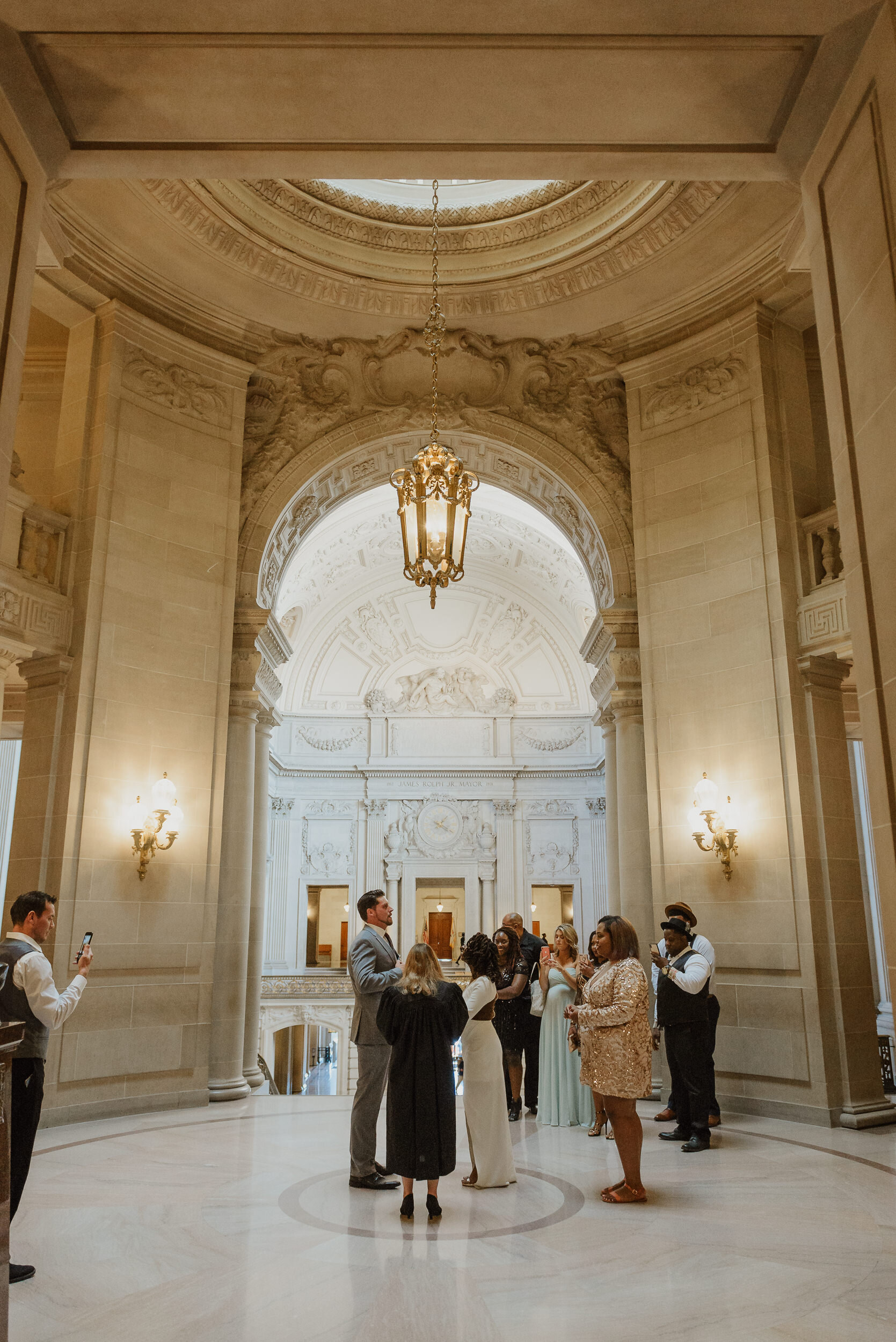 017-san-francisco-city-hall-elopement-wayfare-tavern-reception-vivianchen-7818.jpg