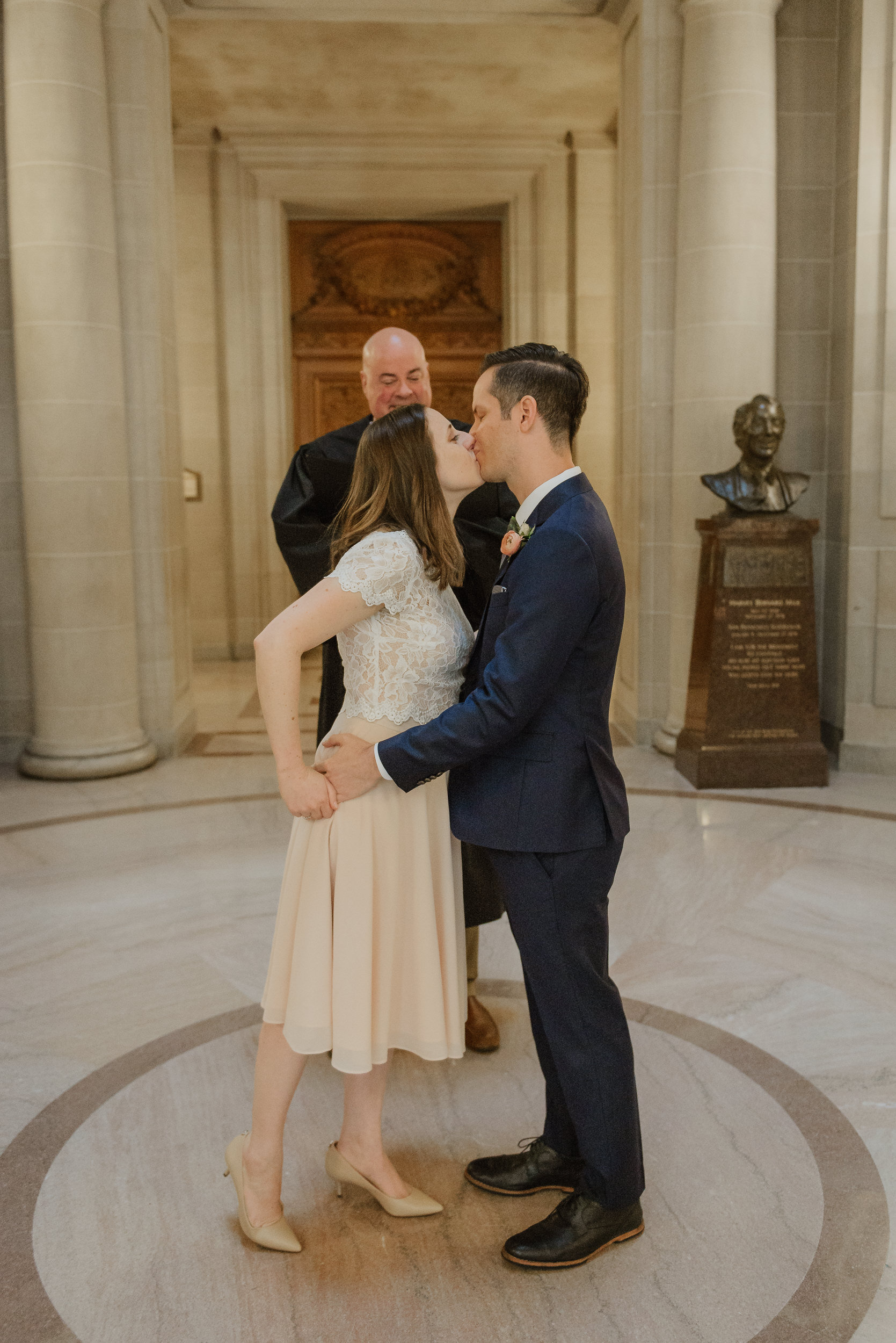 023-san-francisco-city-hall-golden-gate-park-elopement-vivianchen-096.jpg