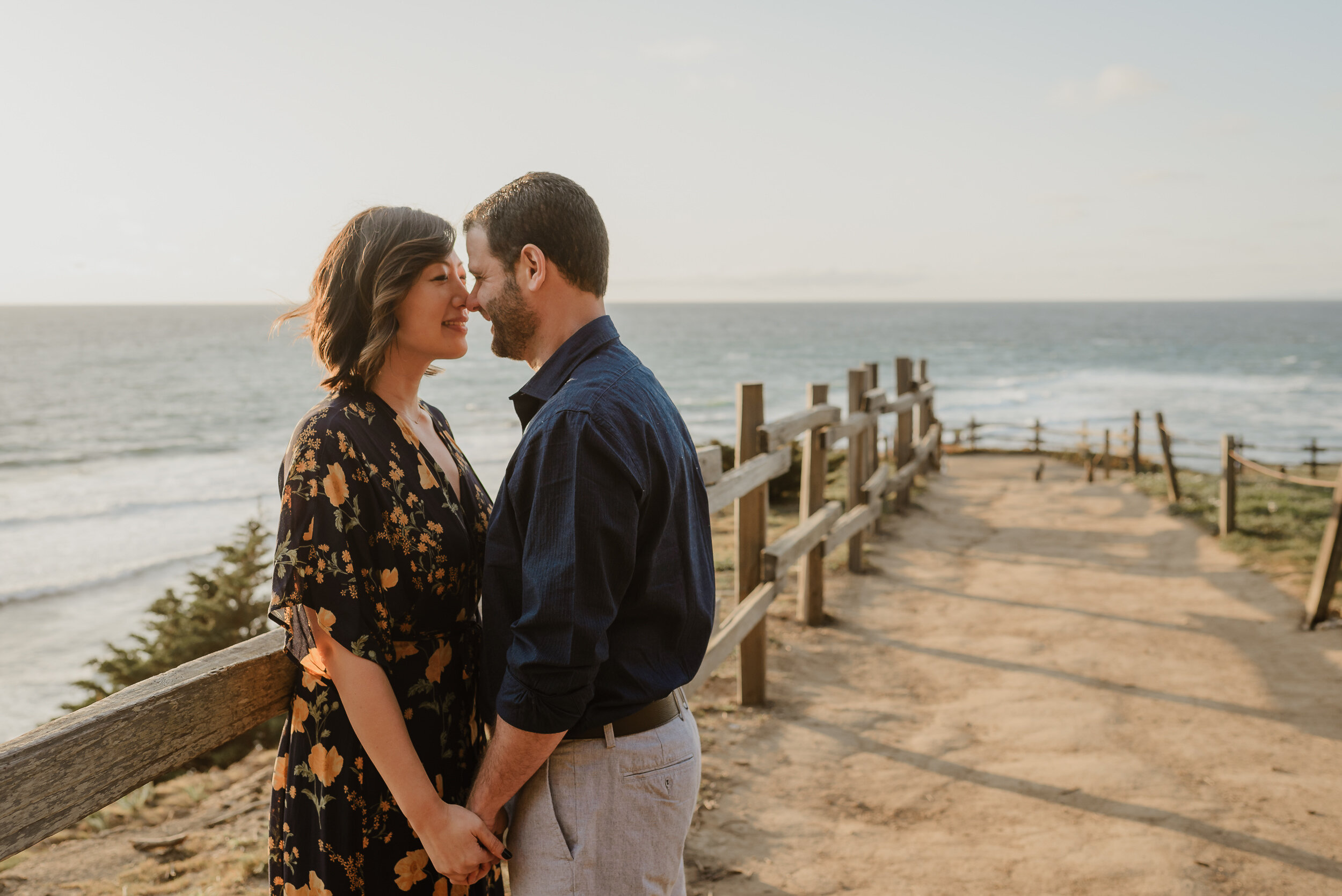 020-moss-beach-fitzgerald-marine-reserve-engagement-session-vivianchen-071.jpg