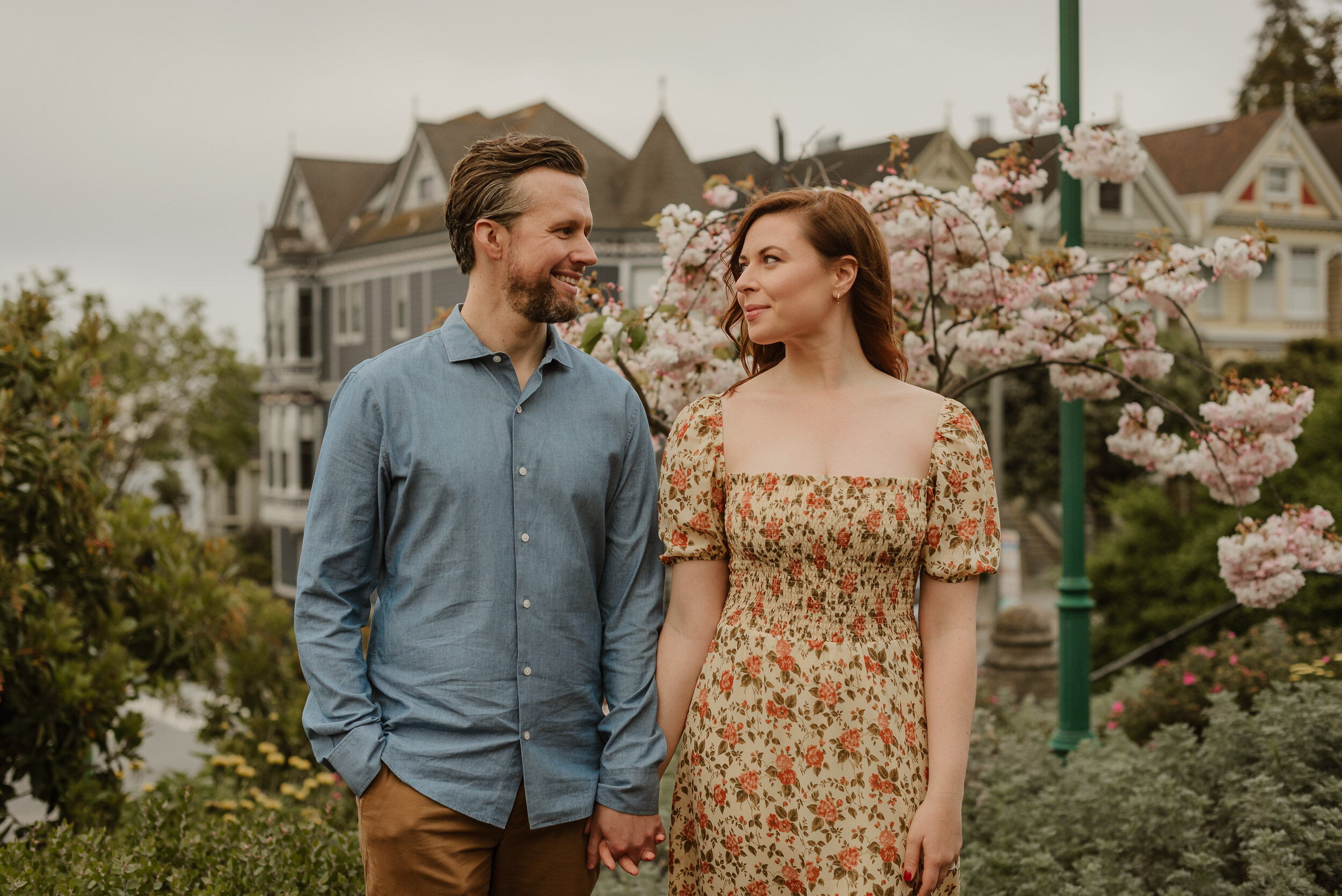 010-alamo-square-san-francisco-engagement-session-vivianchen-31.jpg