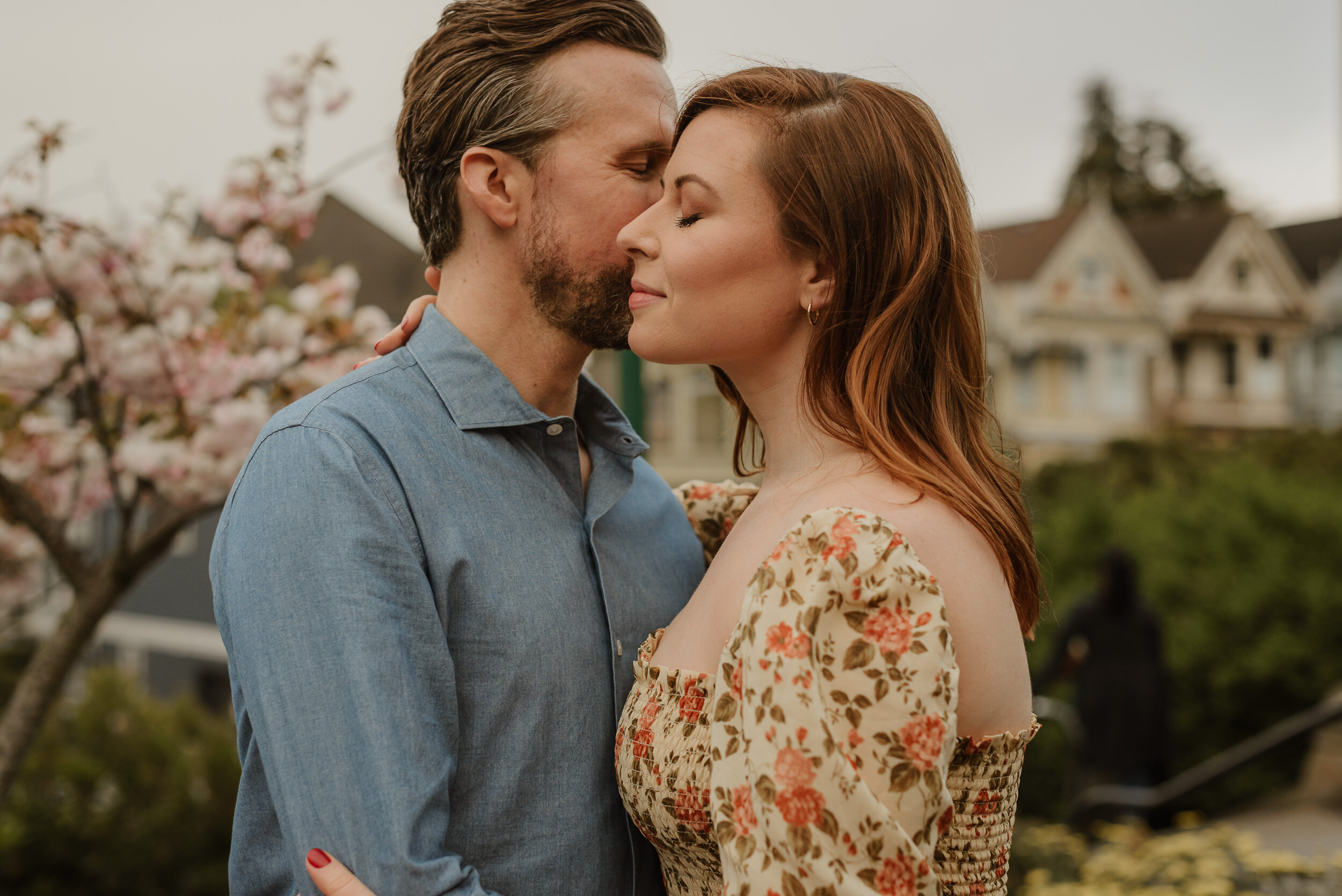 011-alamo-square-san-francisco-engagement-session-vivianchen-21.jpg