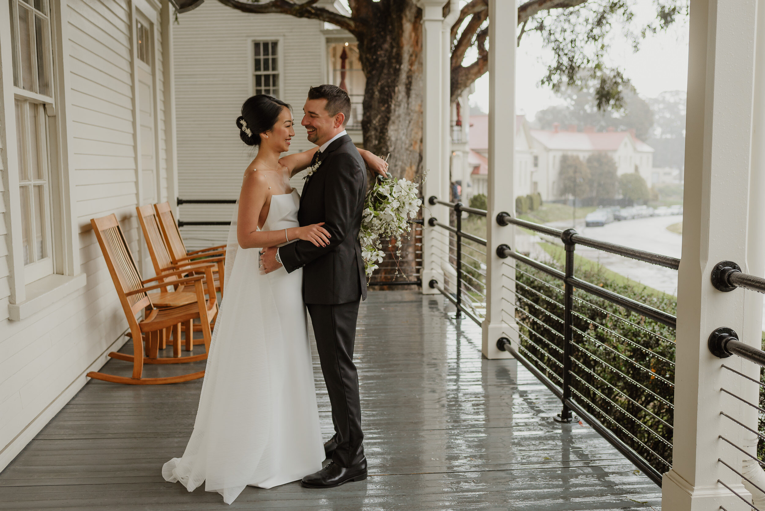 16-rainy-springtime-cavallo-point-lodge-wedding-vivianchen-202.jpg