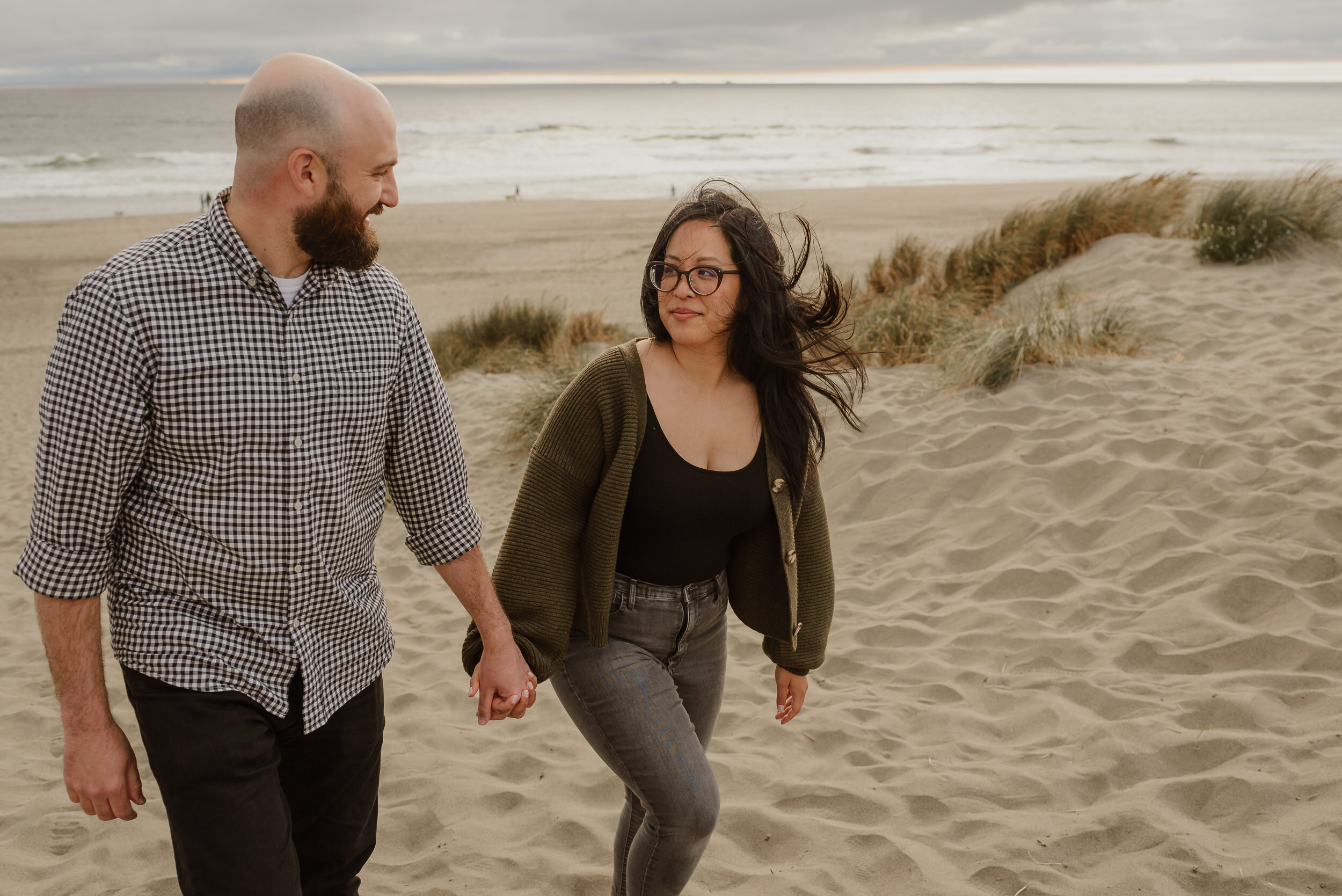 ocean-beach-san-francisco-sunset-engagement-session-vivianchen-59.jpg