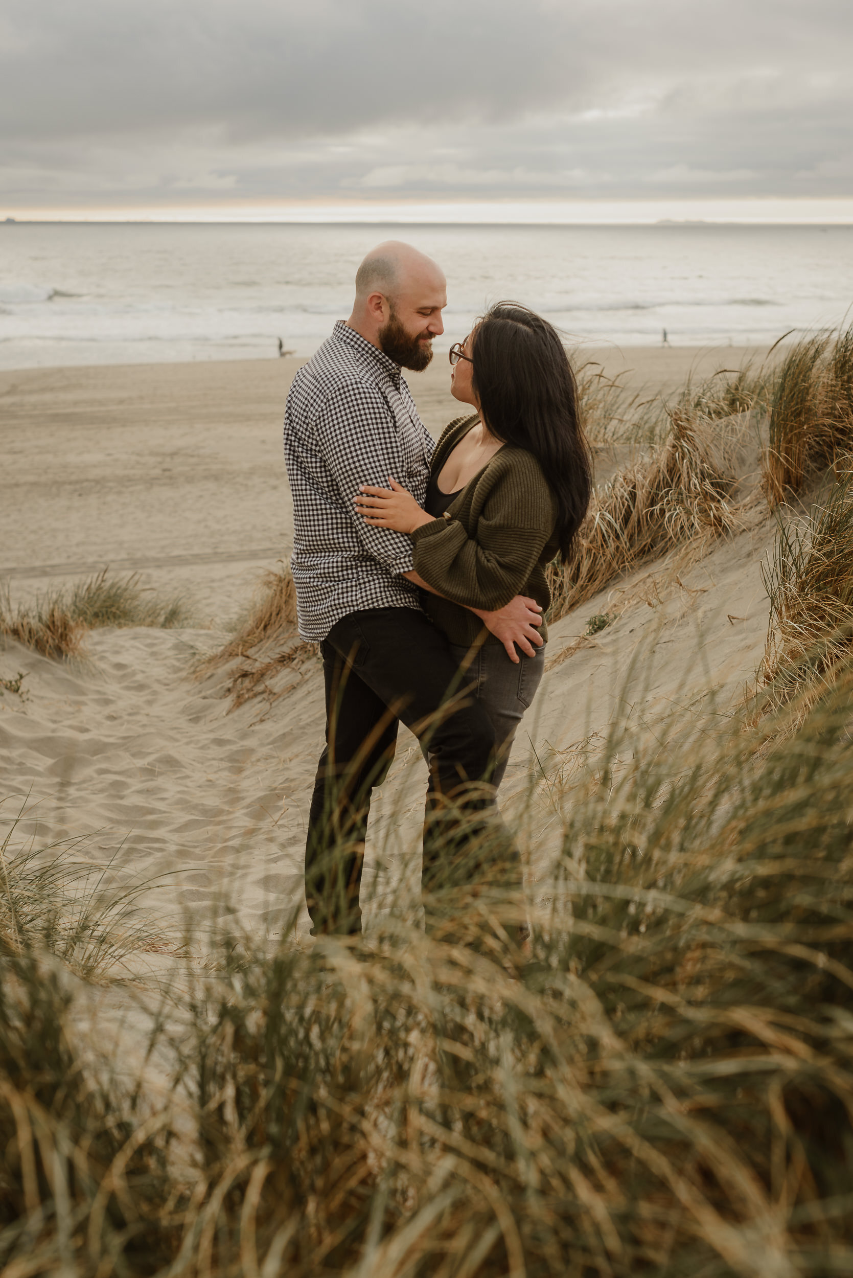 ocean-beach-san-francisco-sunset-engagement-session-vivianchen-52.jpg