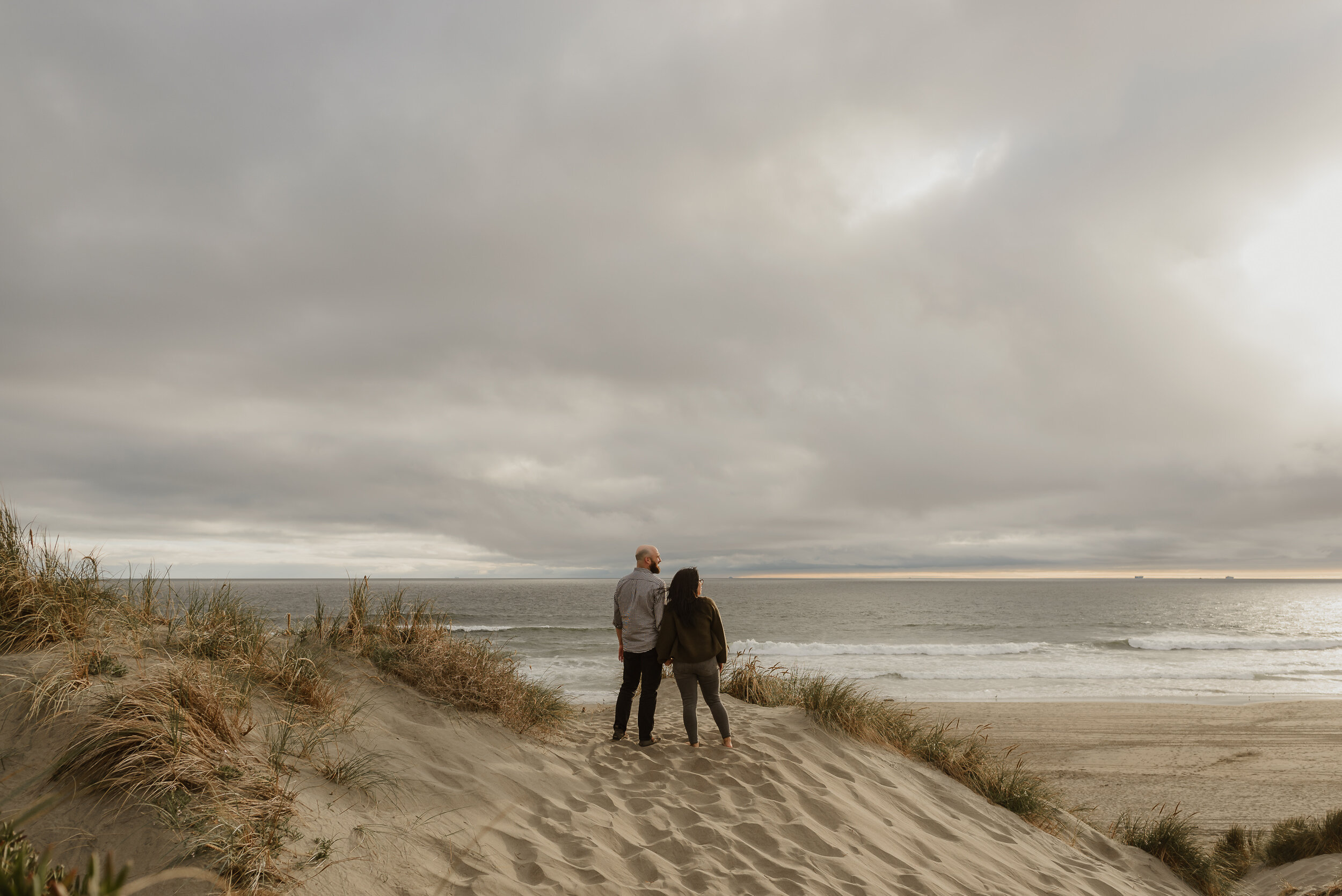 ocean-beach-san-francisco-sunset-engagement-session-vivianchen-41.jpg