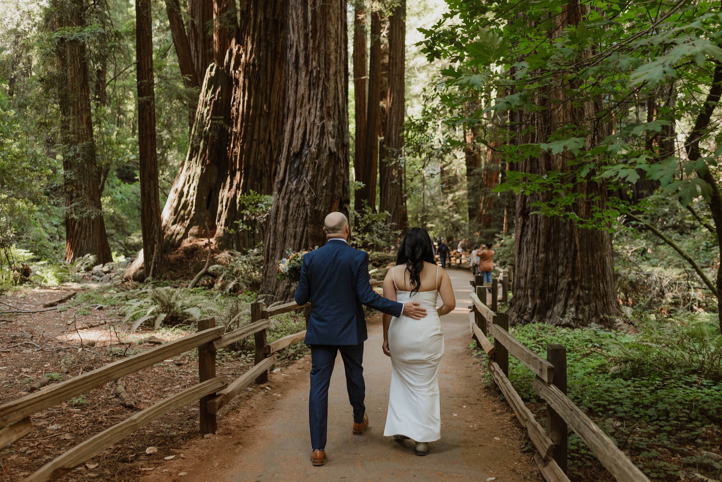 10-muir-woods-elopement-del-popolo-dinner-party-reception-vivianchen-041.jpg