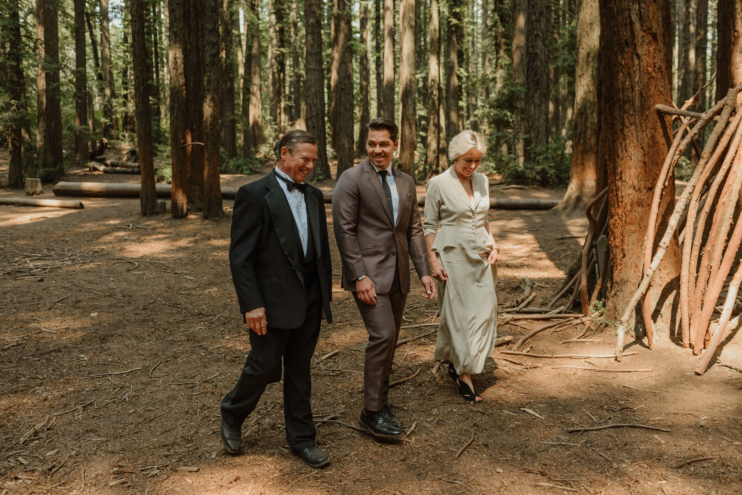 009-joaquin-miller-park-redwood-grove-good-neighbor-wedding-oakland-vivianchen-024.jpg