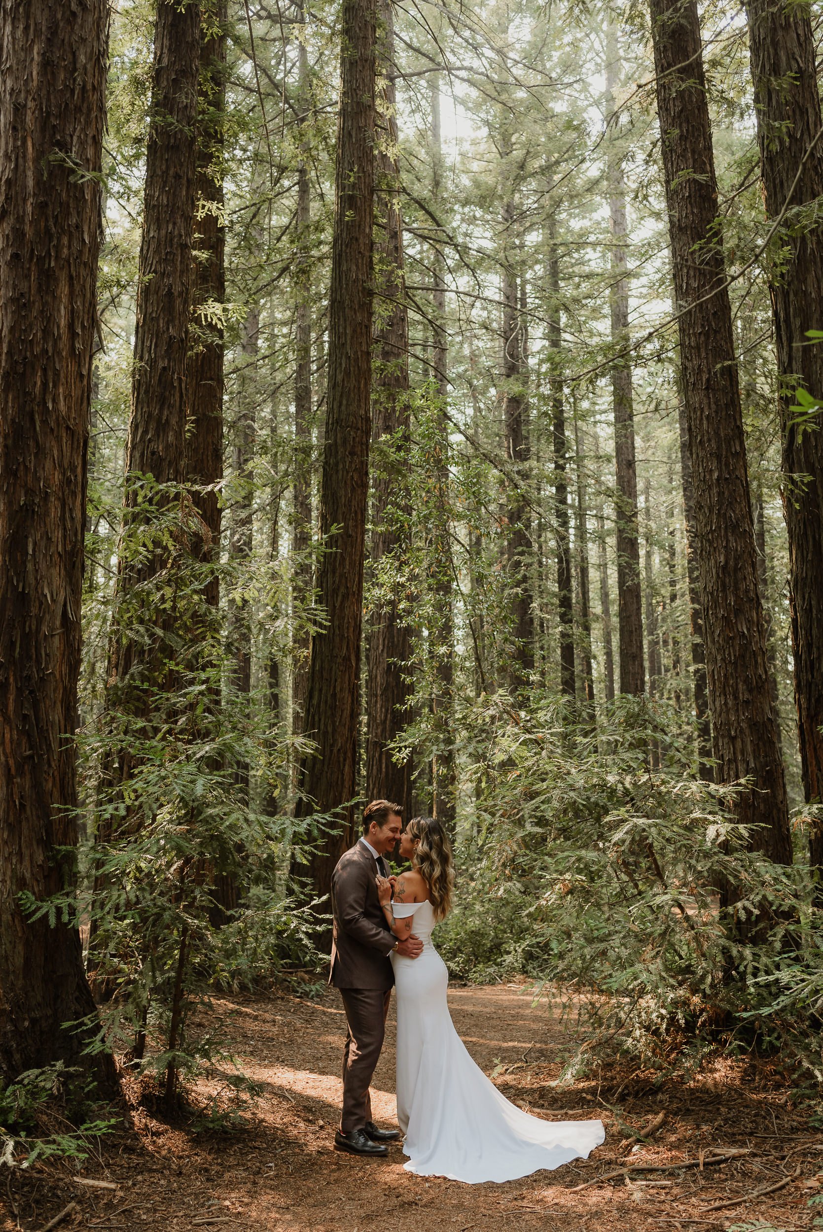 055-joaquin-miller-park-redwood-grove-good-neighbor-wedding-oakland-vivianchen-223.jpg