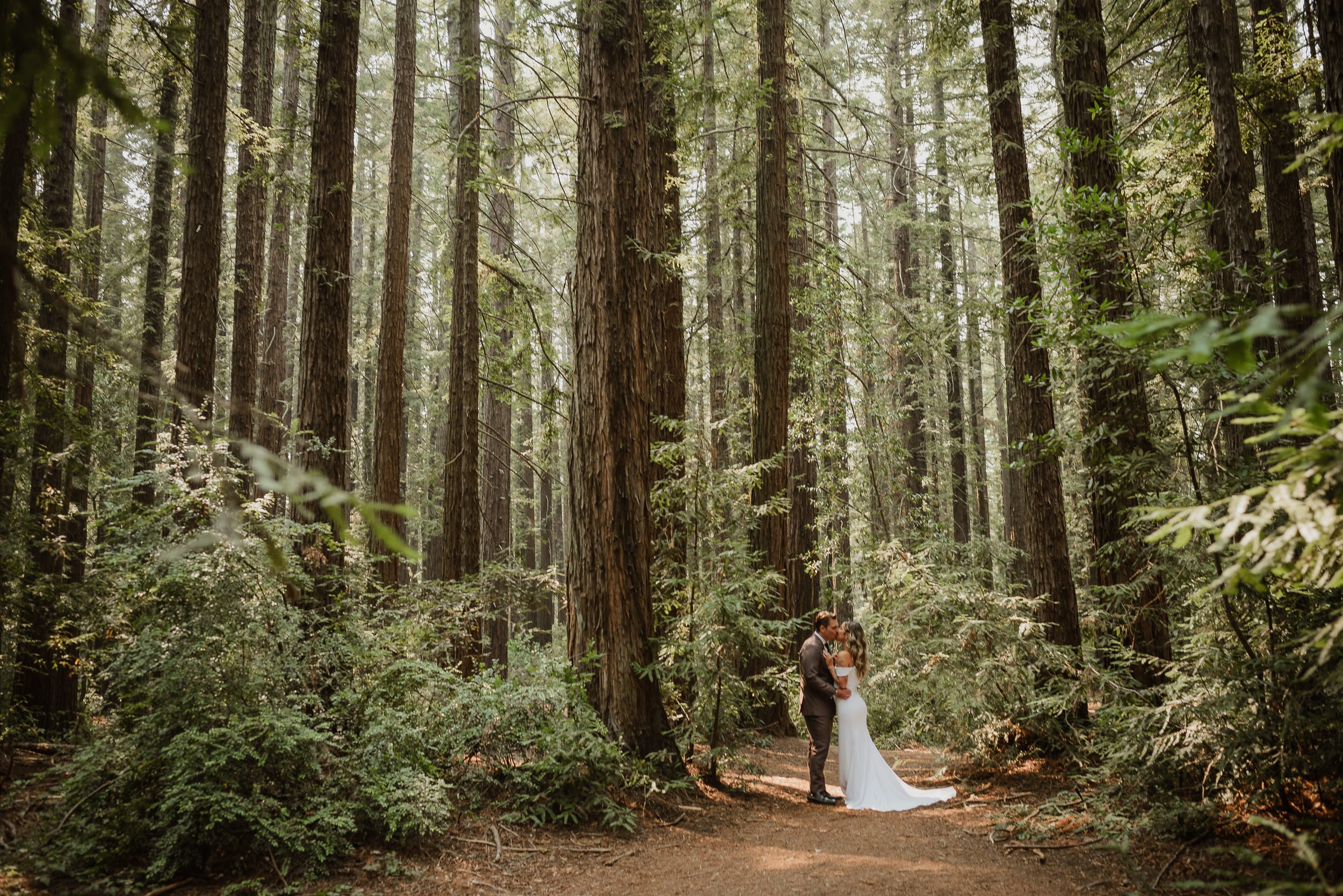 056-joaquin-miller-park-redwood-grove-good-neighbor-wedding-oakland-vivianchen-227.jpg