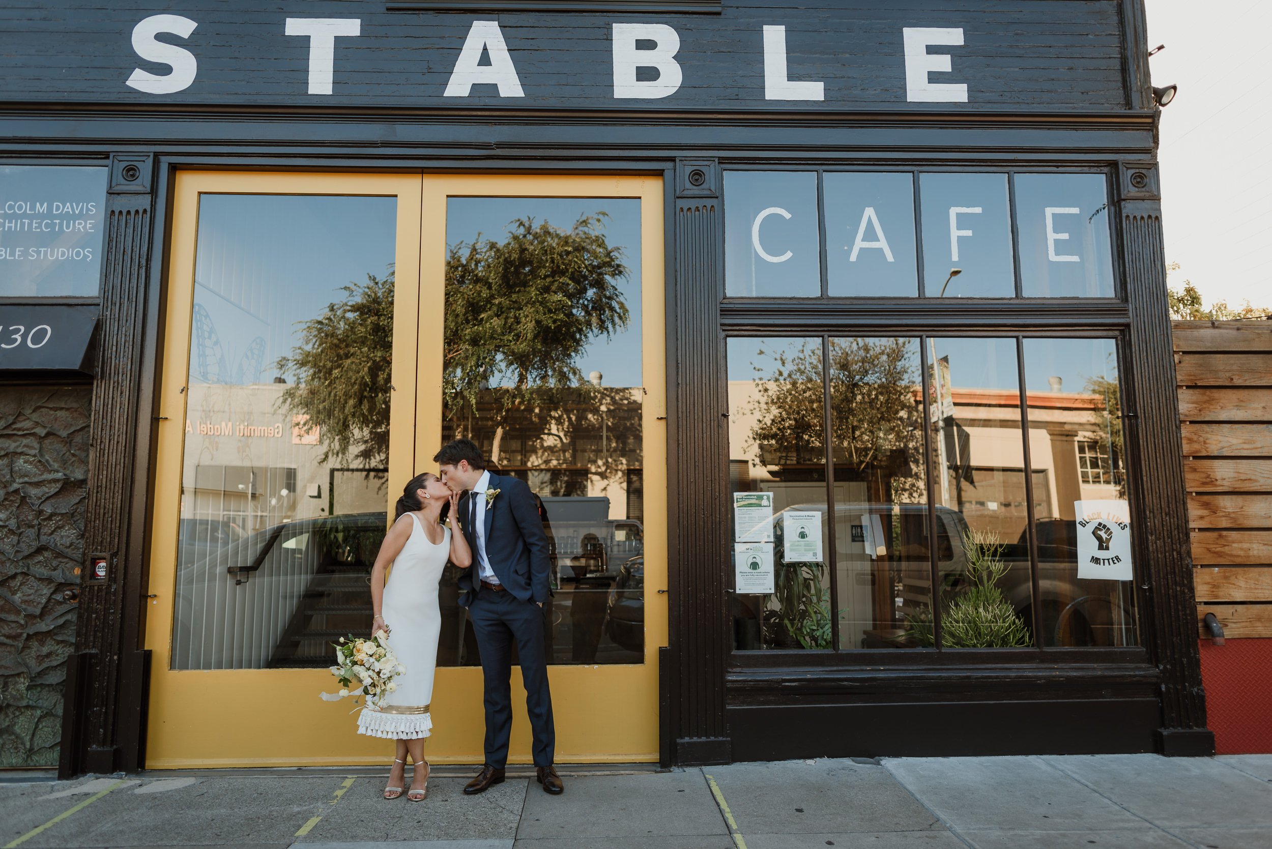 013-intimate-stable-cafe-san-francisco-wedding-erinpradoVCP-142.jpg