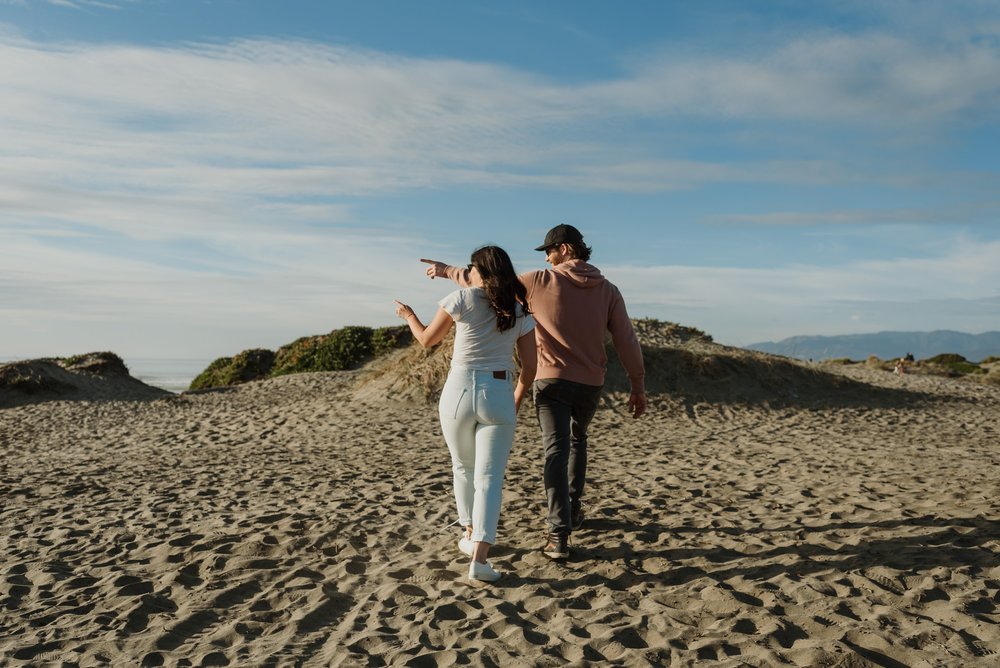 008outer-sunset-ocean-beach-san-francisco-engagement-session-vivianchen-061.jpg