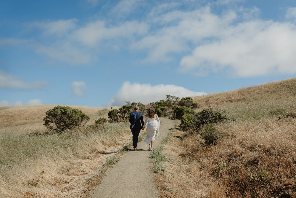 065-intimate-russian-ridge-preserve-wedding-vivianchen-262.jpg