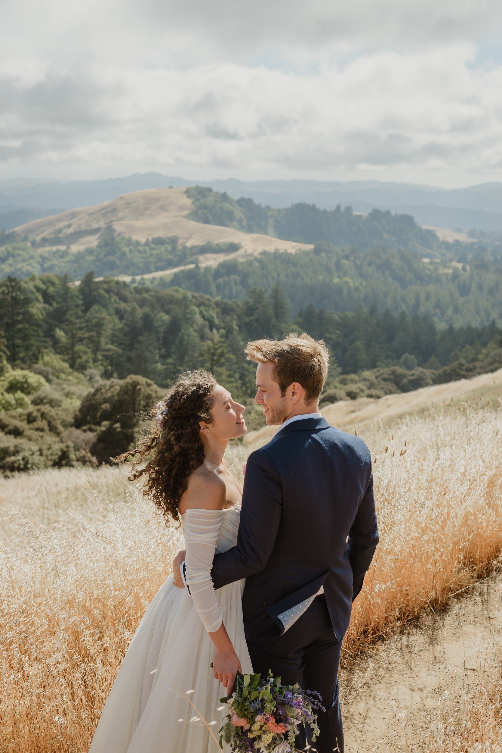 086-intimate-russian-ridge-preserve-wedding-vivianchen-342.jpg