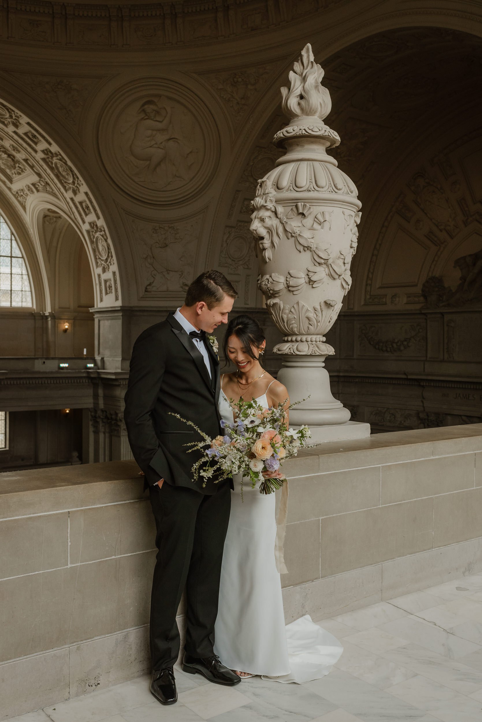 34-san-francisco-city-hall-marshalls-beach-elopement-vivianchen-172.jpg