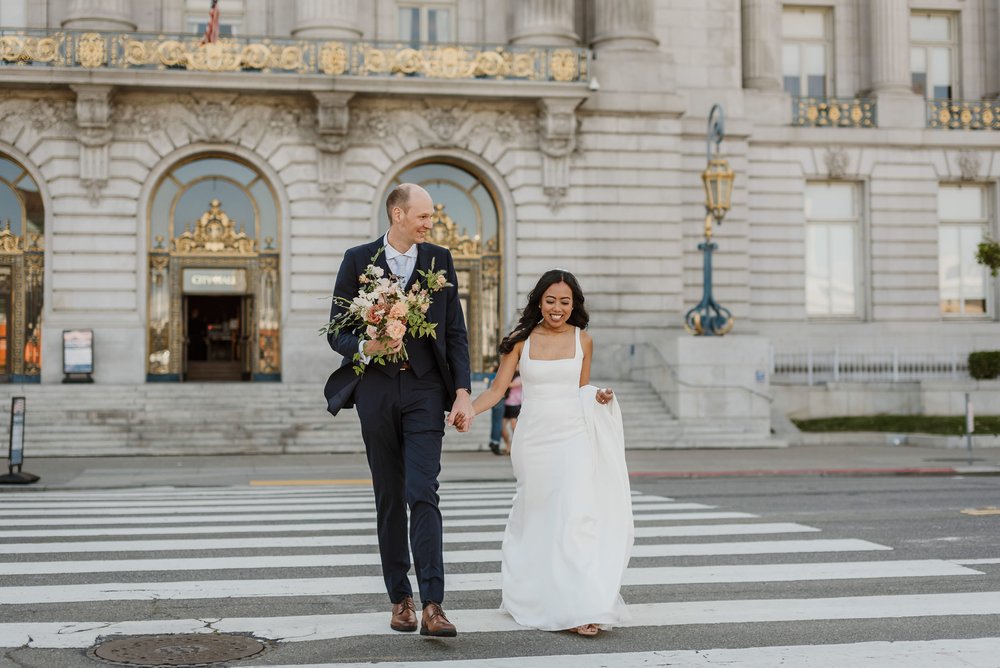 051san-francisco-city-hall-penny-roma-elopement-erinpradoVCP-218.jpg