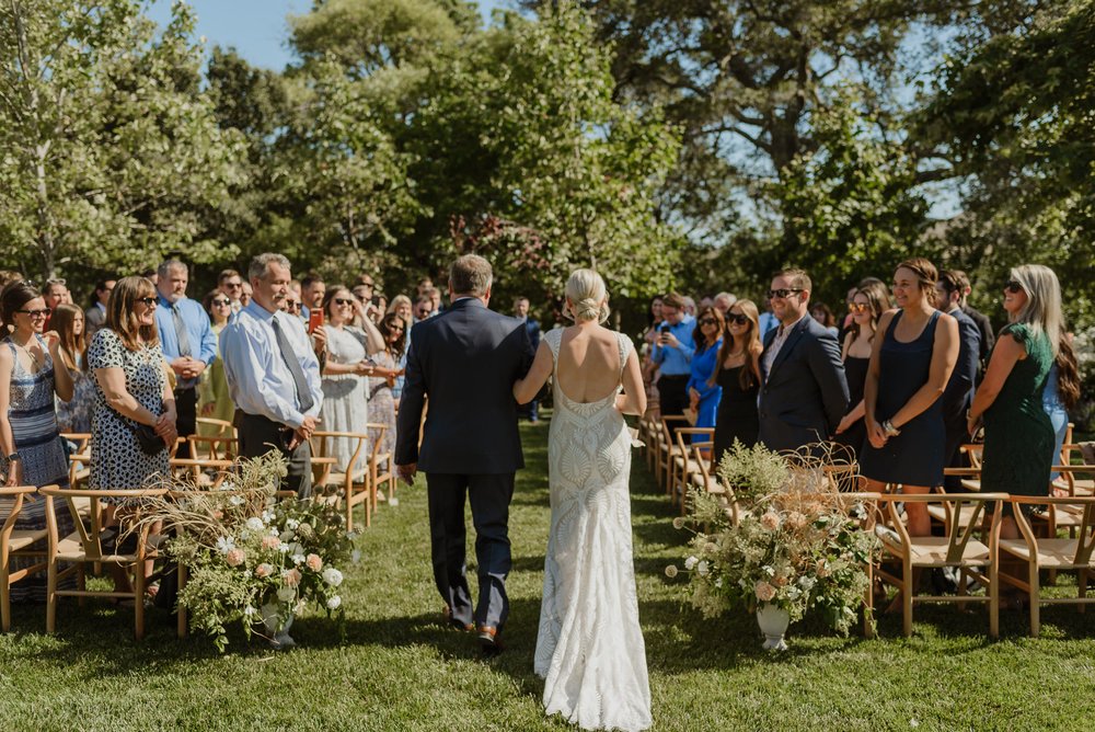 049-barn-at-green-valley-fairfield-wedding-vivianchen-292.jpg