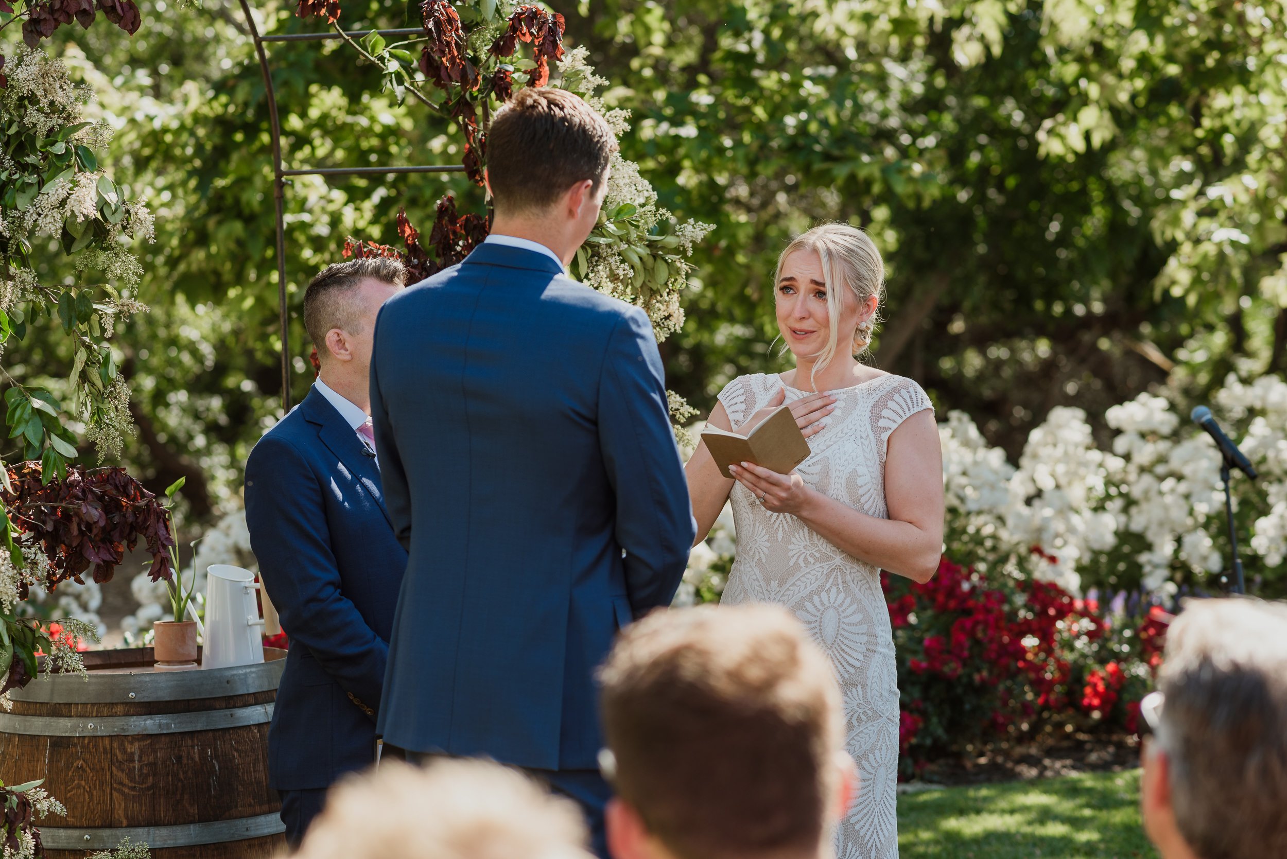 056-barn-at-green-valley-fairfield-wedding-vivianchen-331.jpg